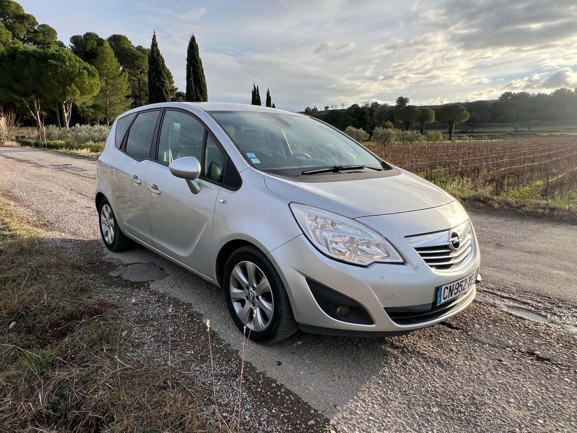 Opel Meriva avec Apple CarPlay