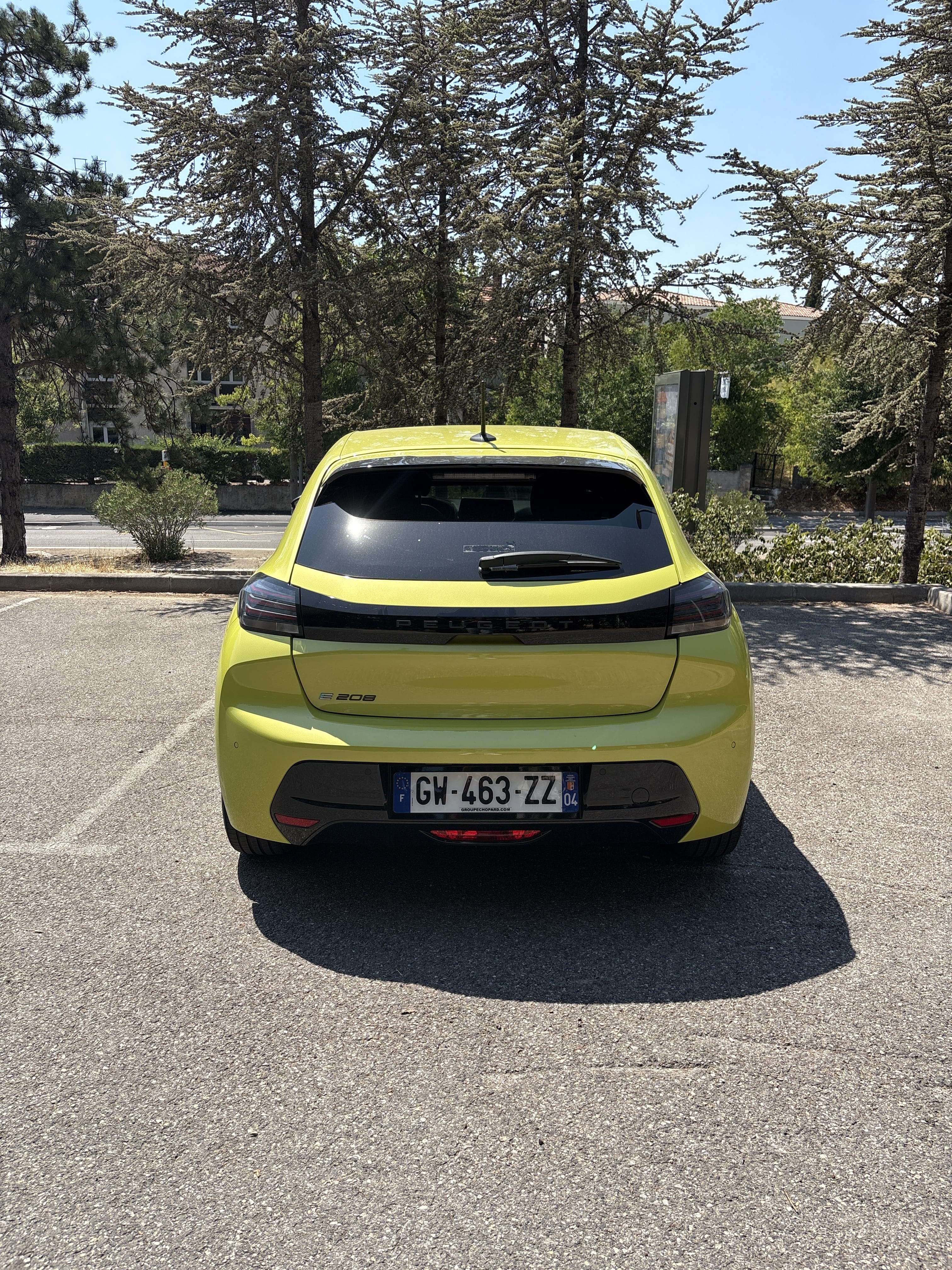 Peugeot e-208 Style avec Android Auto