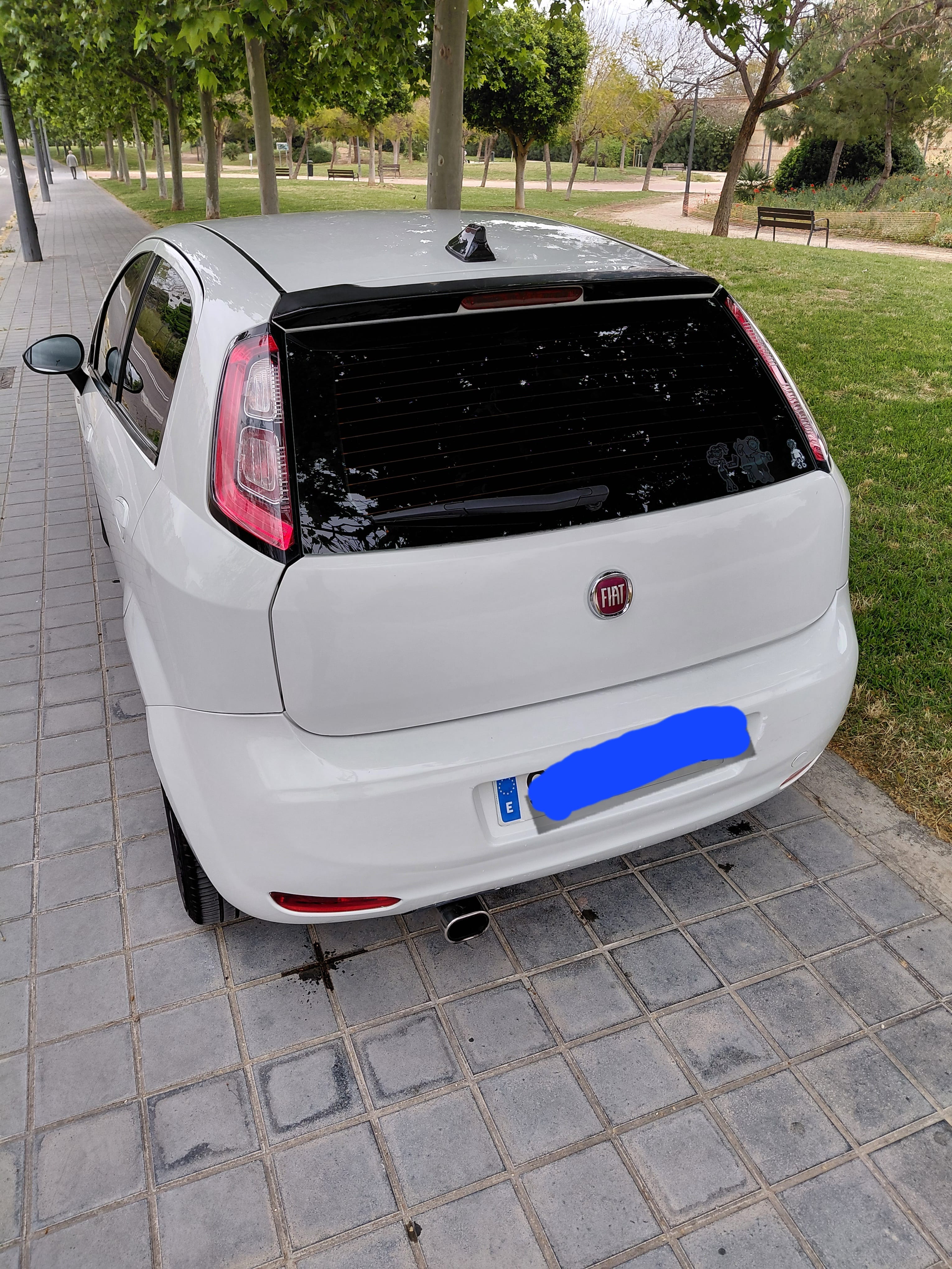 Fiat Punto mit Kindersitz