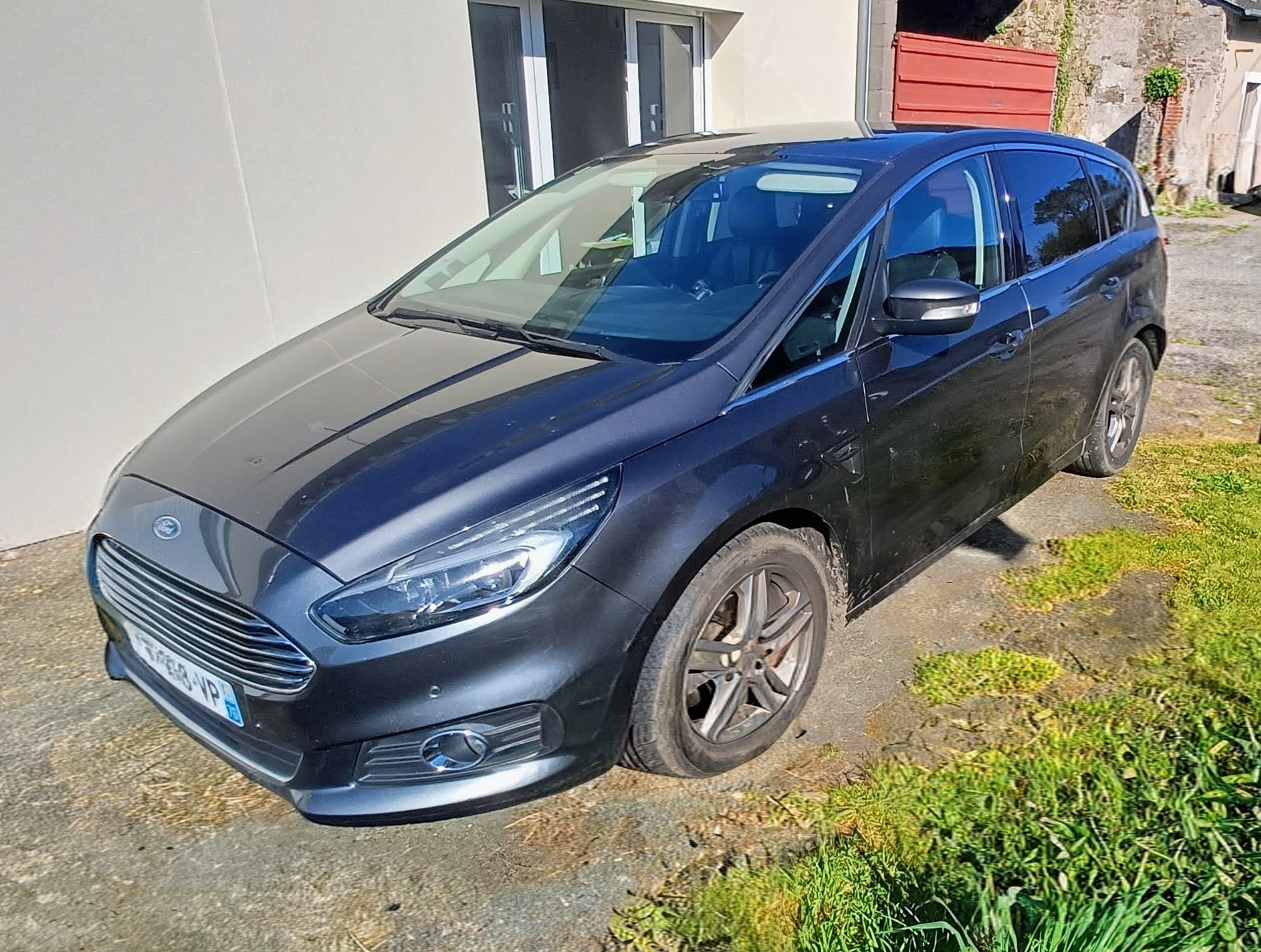 Ford S-Max 2.0 TDCI avec Autoradio