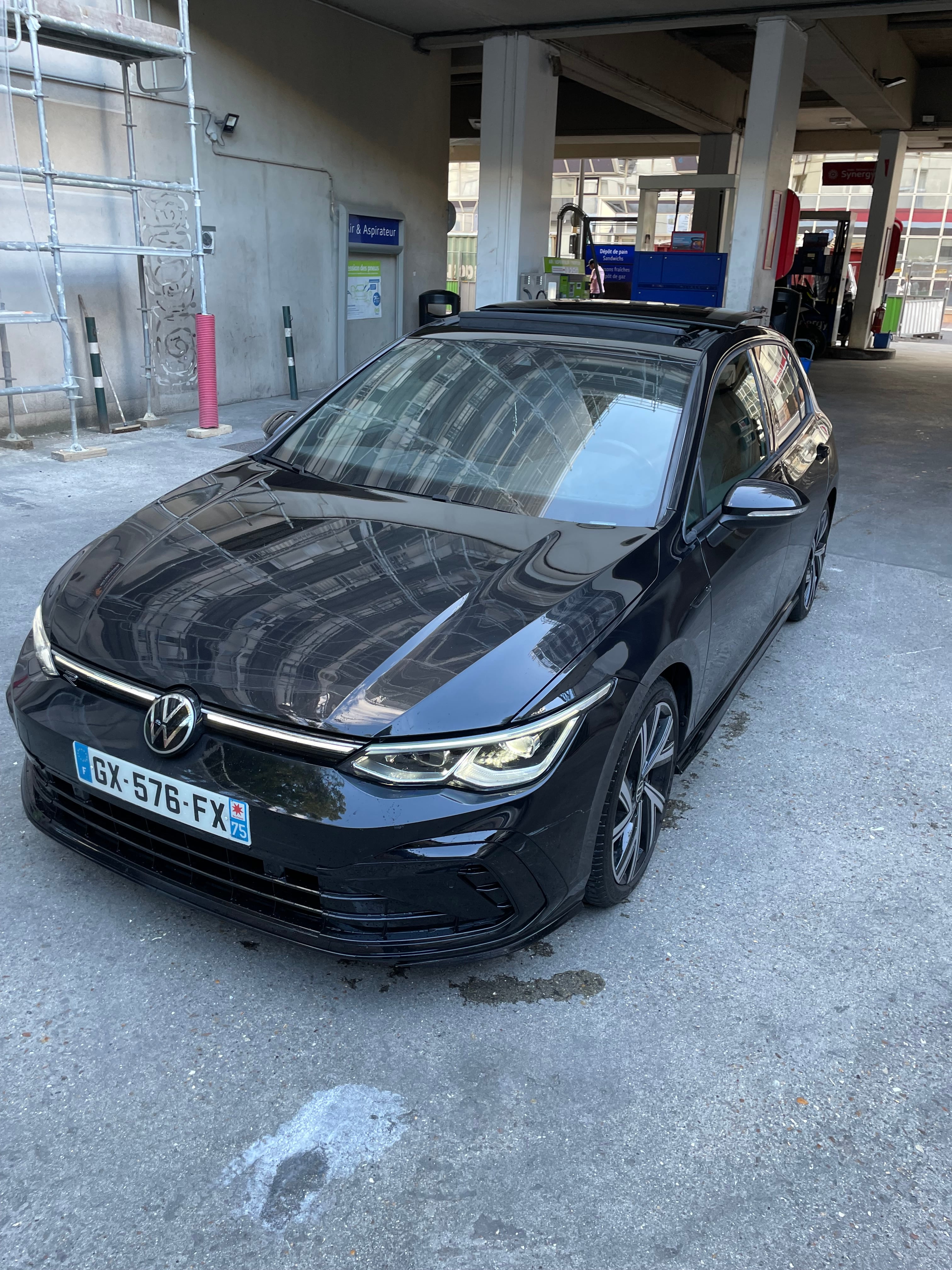 Volkswagen Golf, 2024, Essence 98, automatique