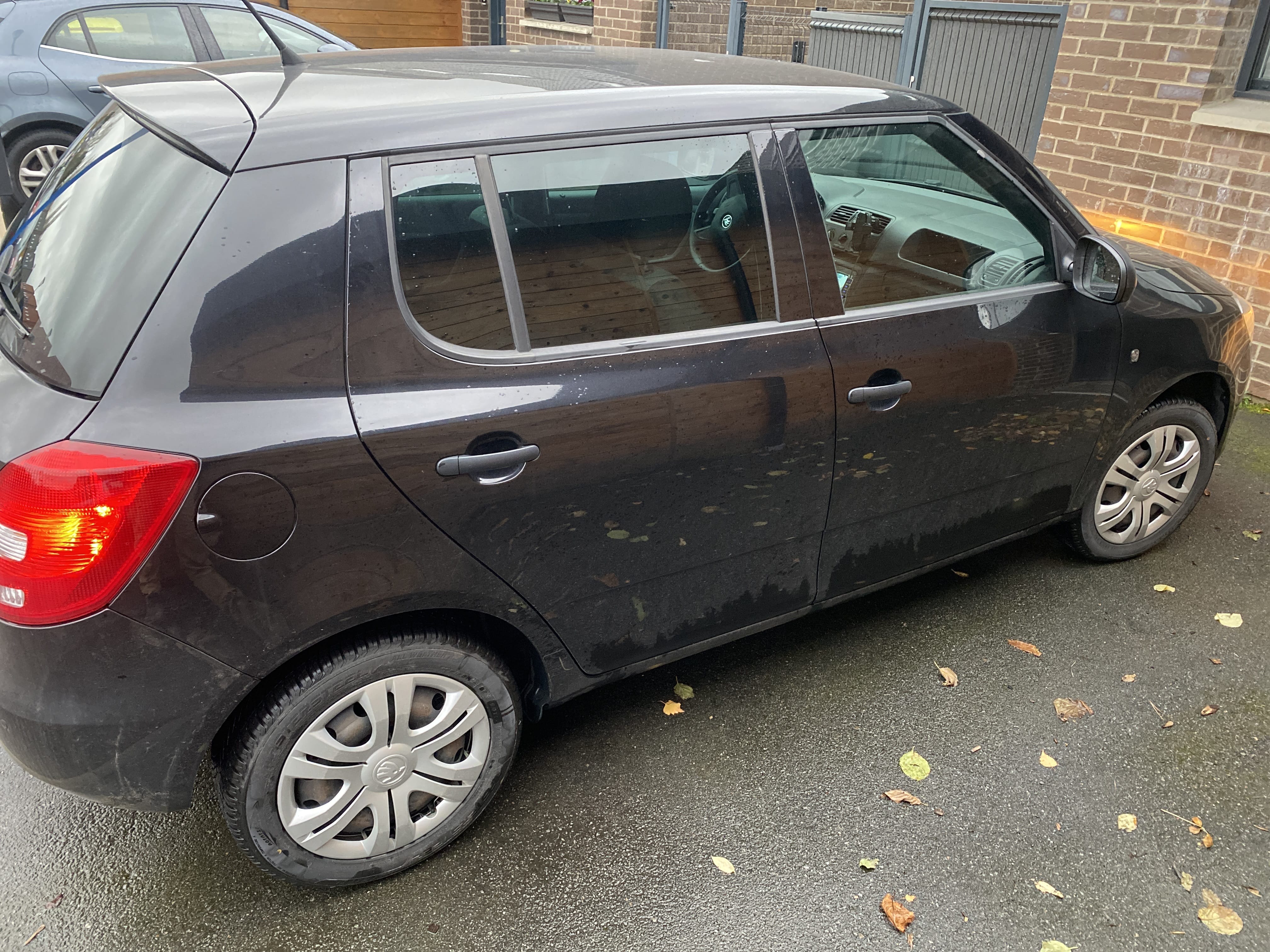 Skoda Fabia 1,2 TSI et sûr ! avec Climatisation