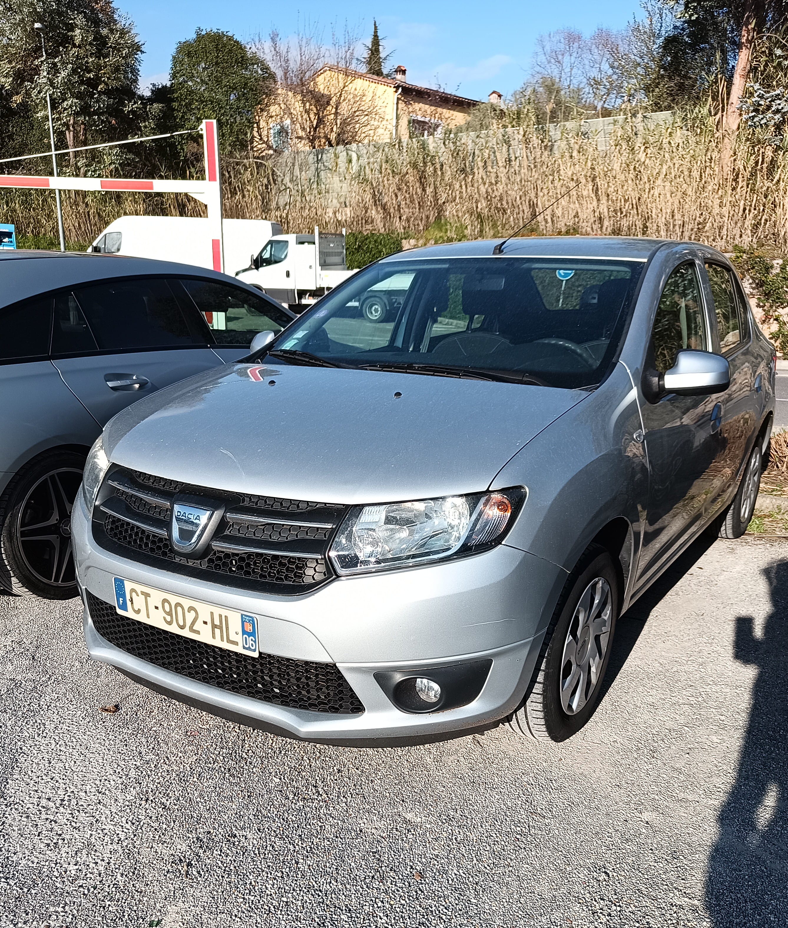 Dacia Logan, 2013, Essence 95