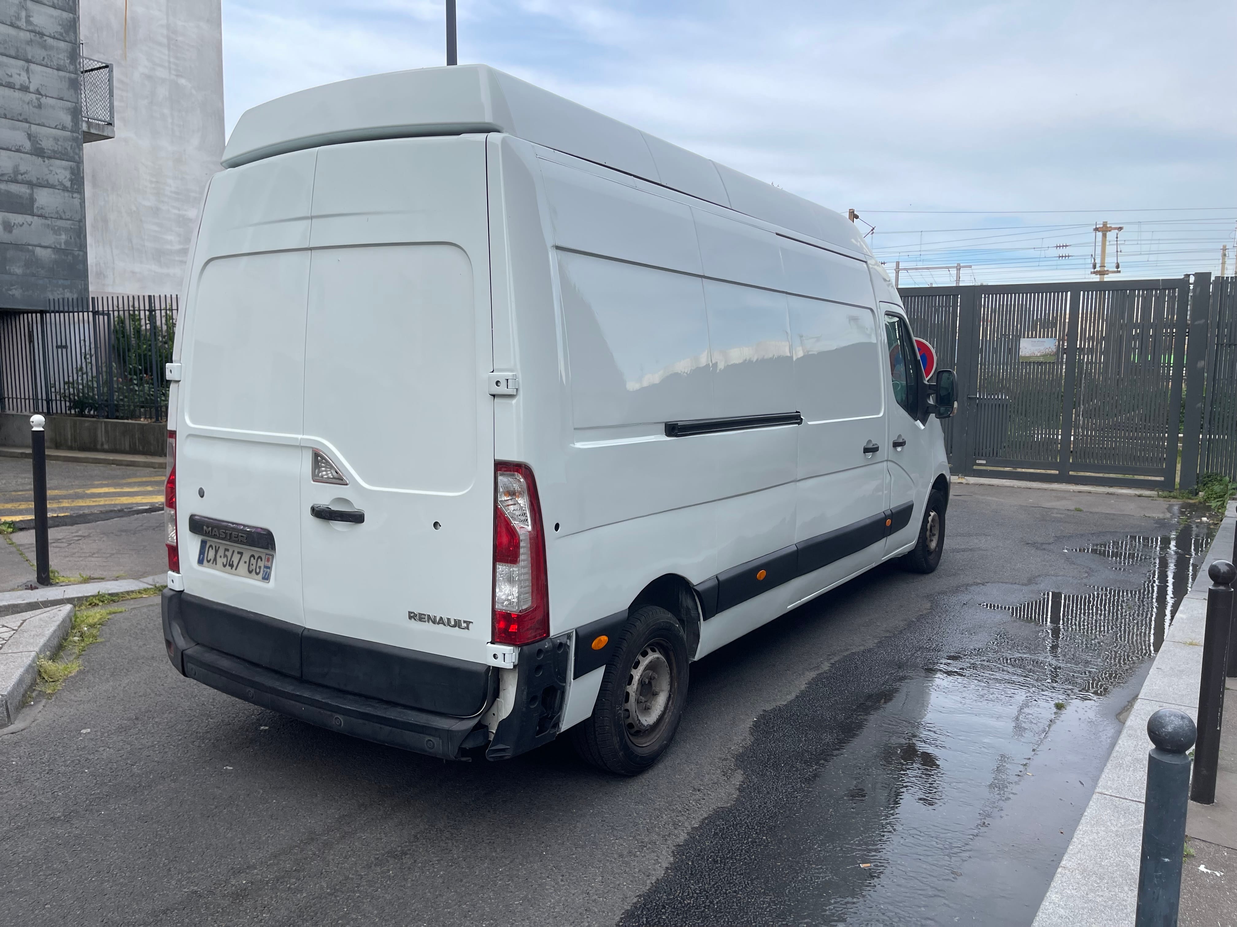 Renault Master with Audio / iPod input