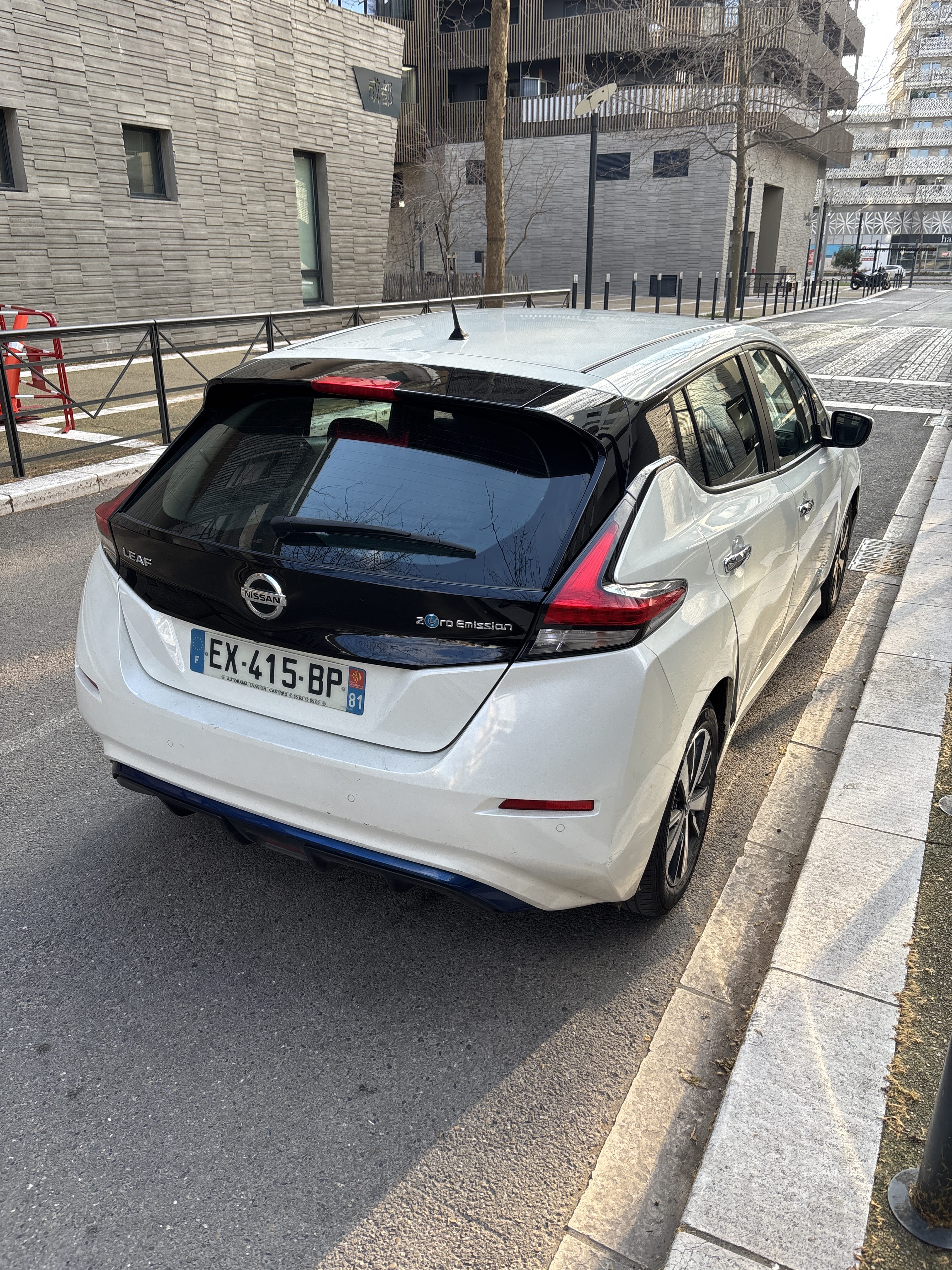Nissan Leaf avec GPS