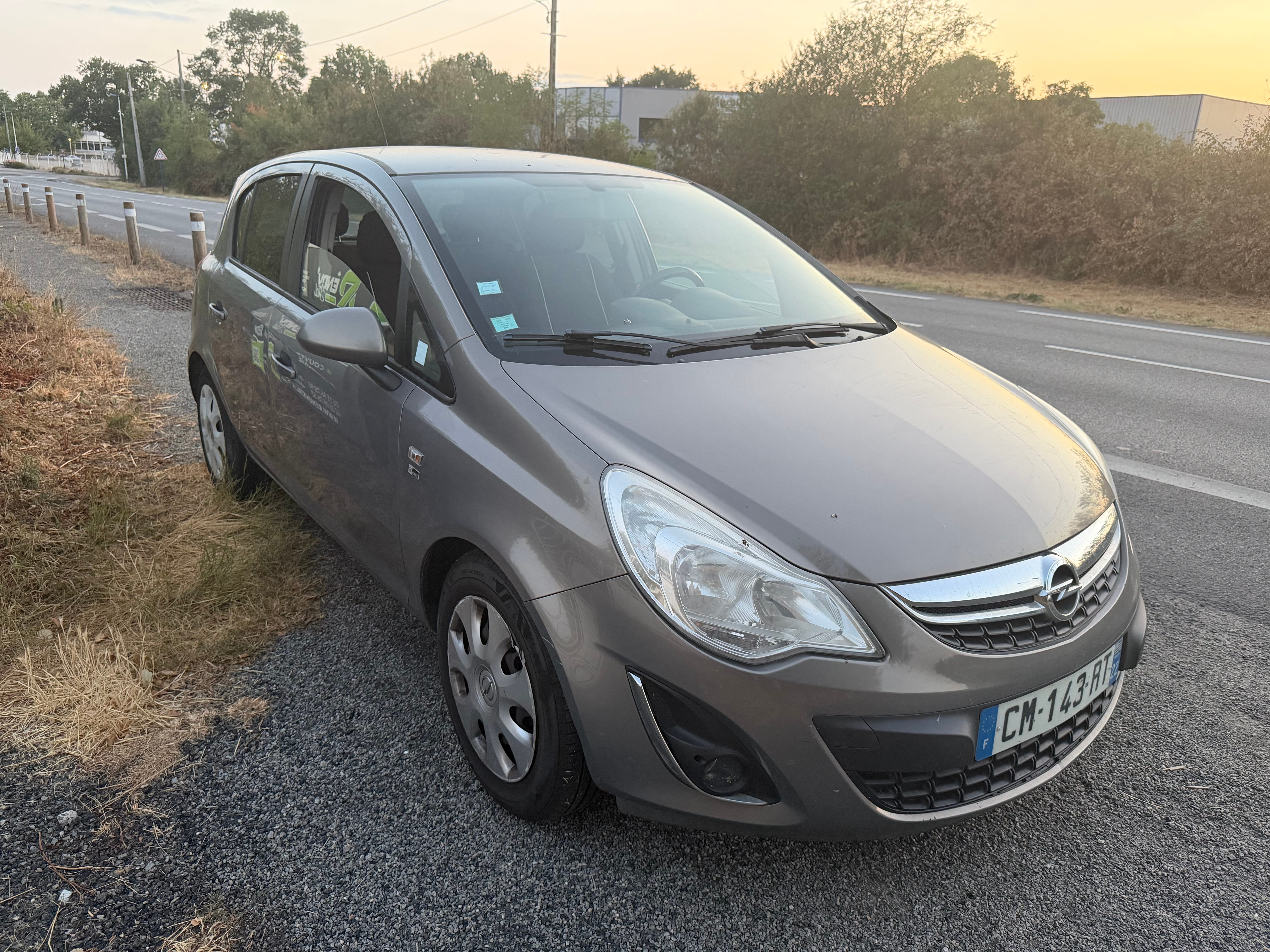 Opel Corsa 1.2 avec Climatisation