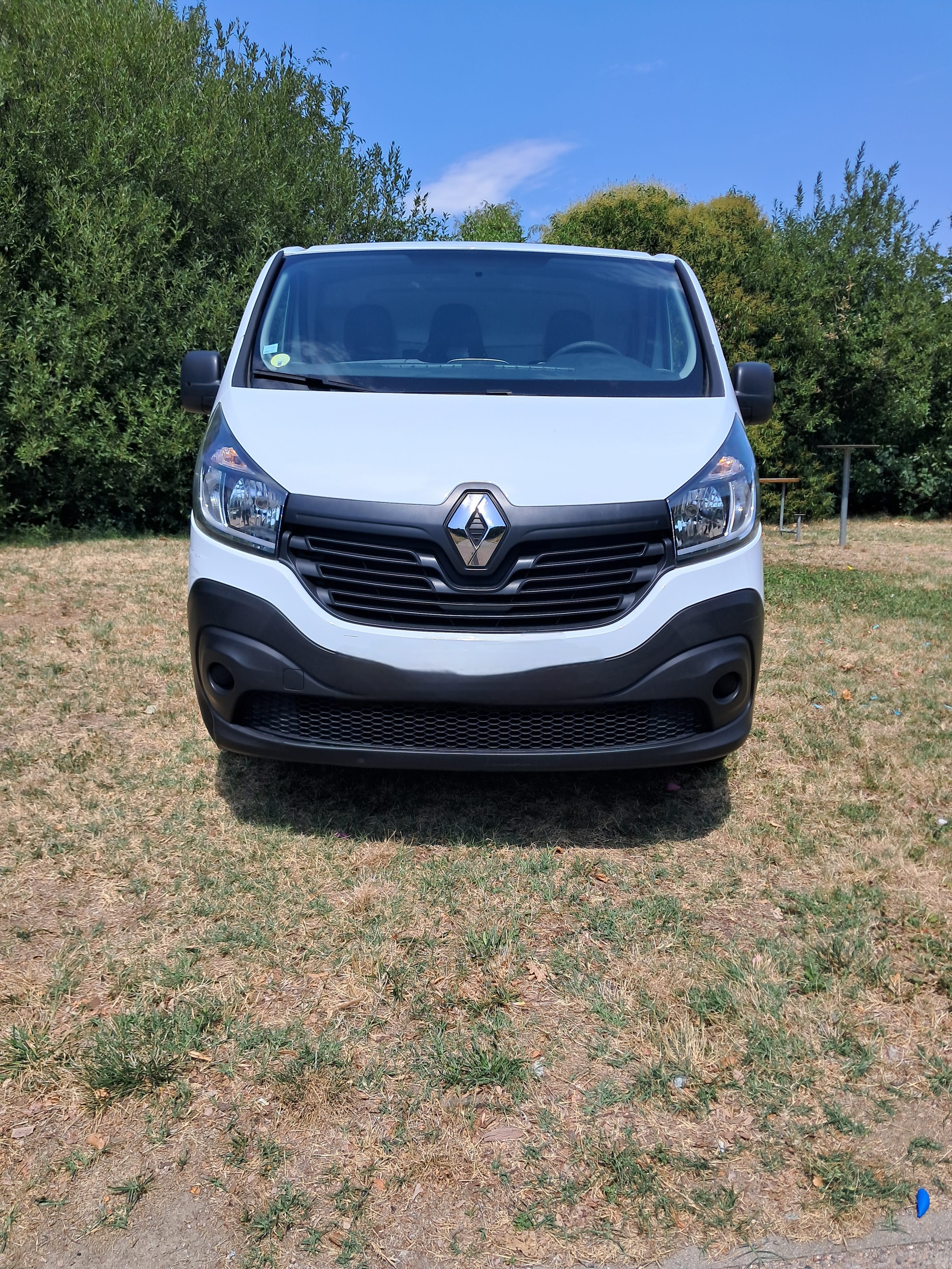 Renault Trafic avec Autoradio