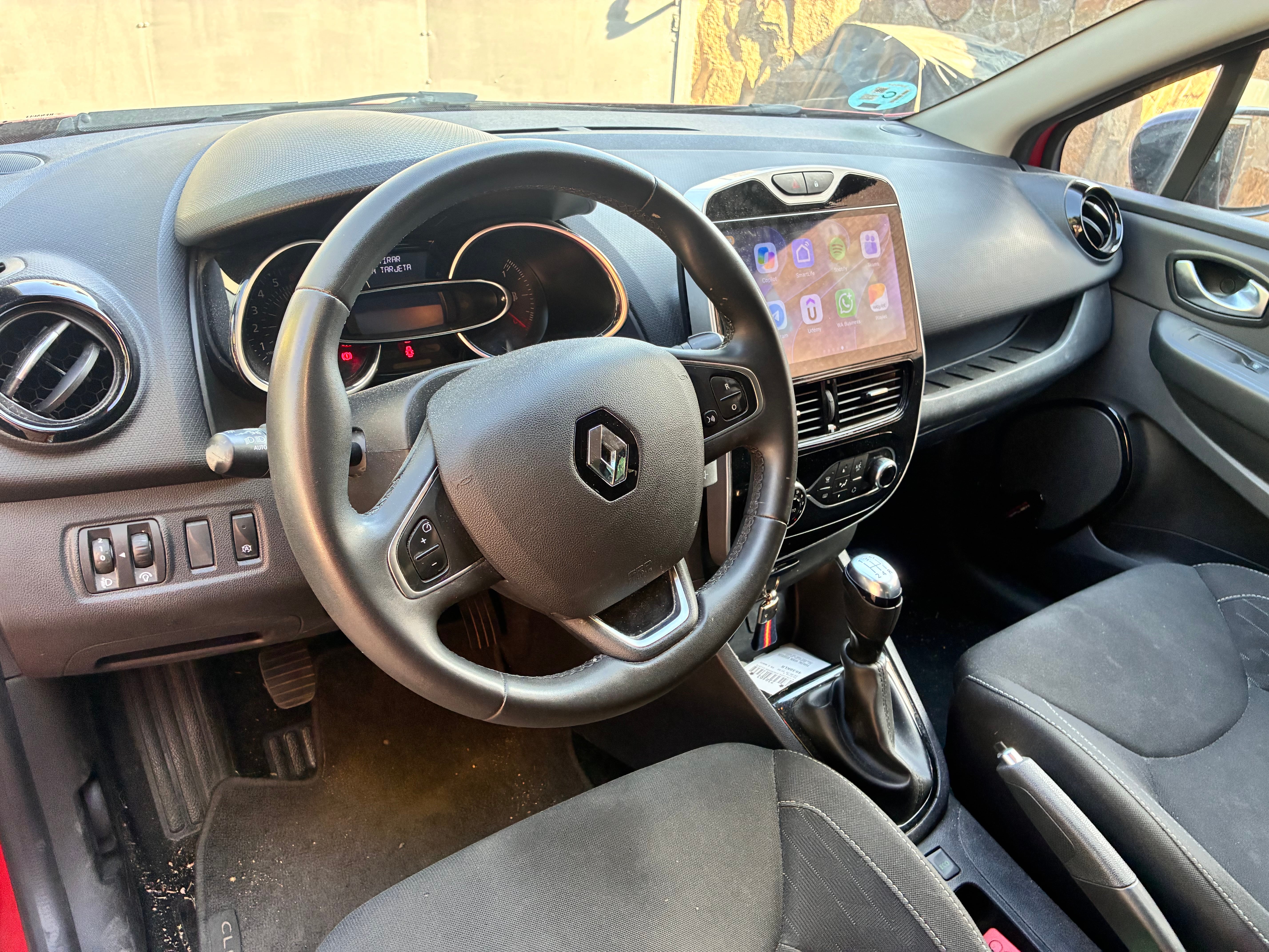 Renault Clio con Silla infantil