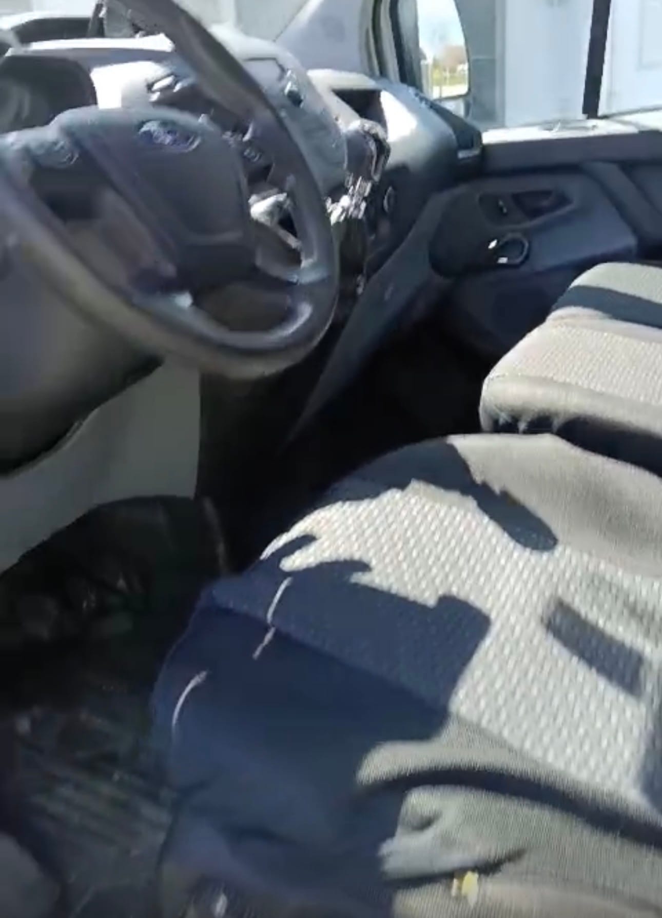 Ford Transit Custom Fourgon avec GPS