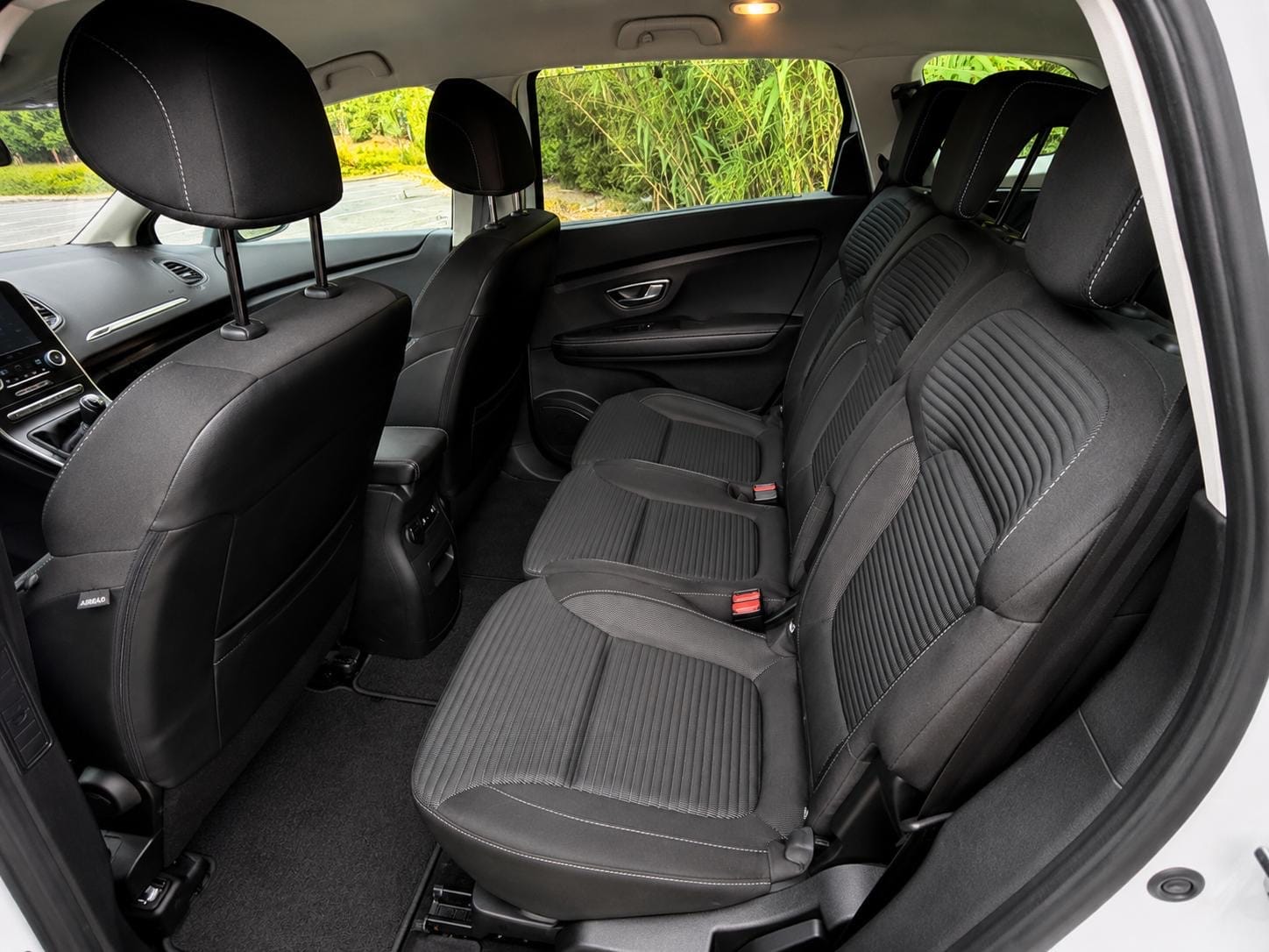 Renault Scenic 1.3 tce with Baby seat