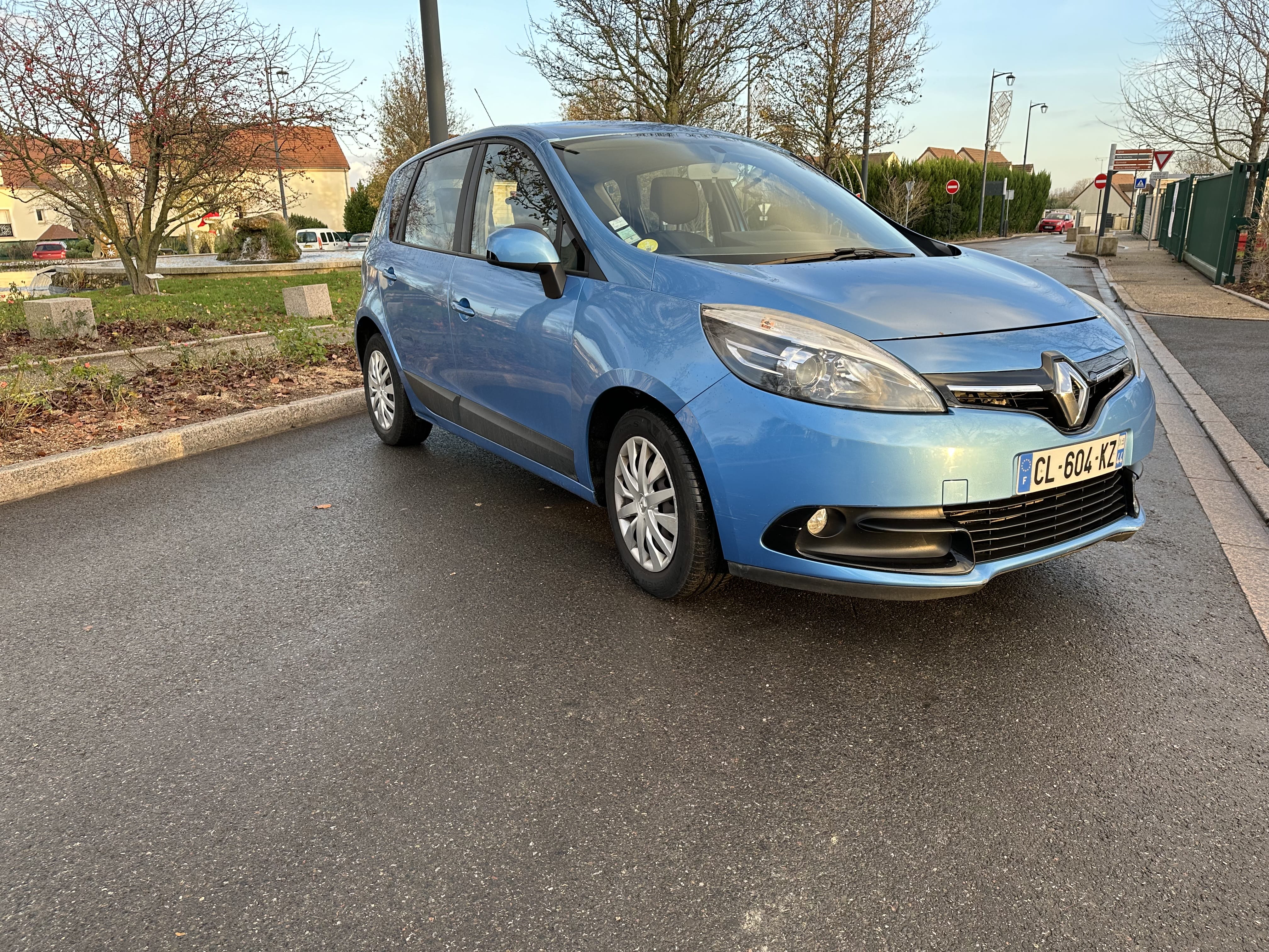 Renault Scenic 1.5 DCI 110 avec Siège bébé