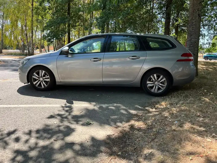 Peugeot 308 avec Climatisation