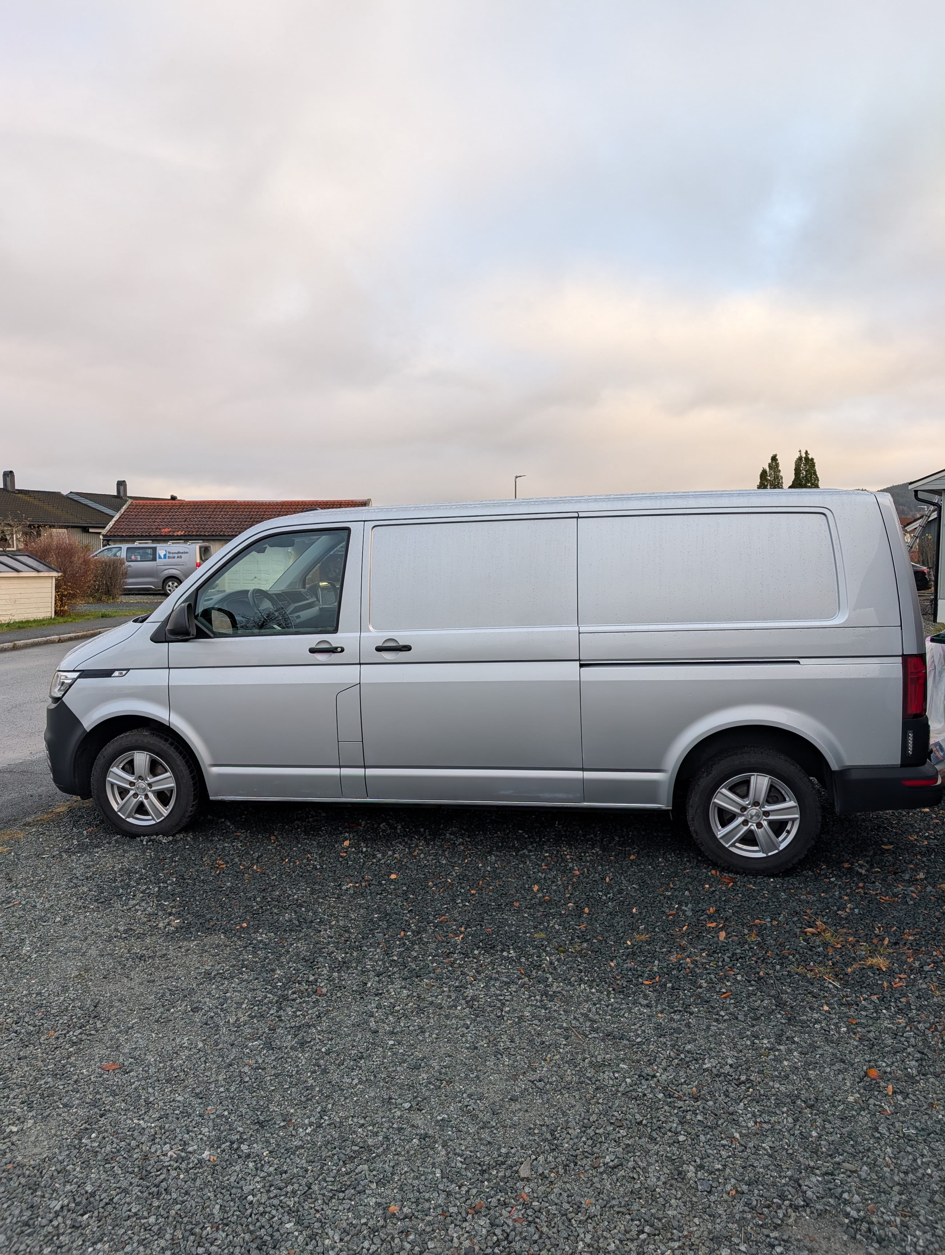 Volkswagen Transporter 150 HK DSG Lang version med Aircondition