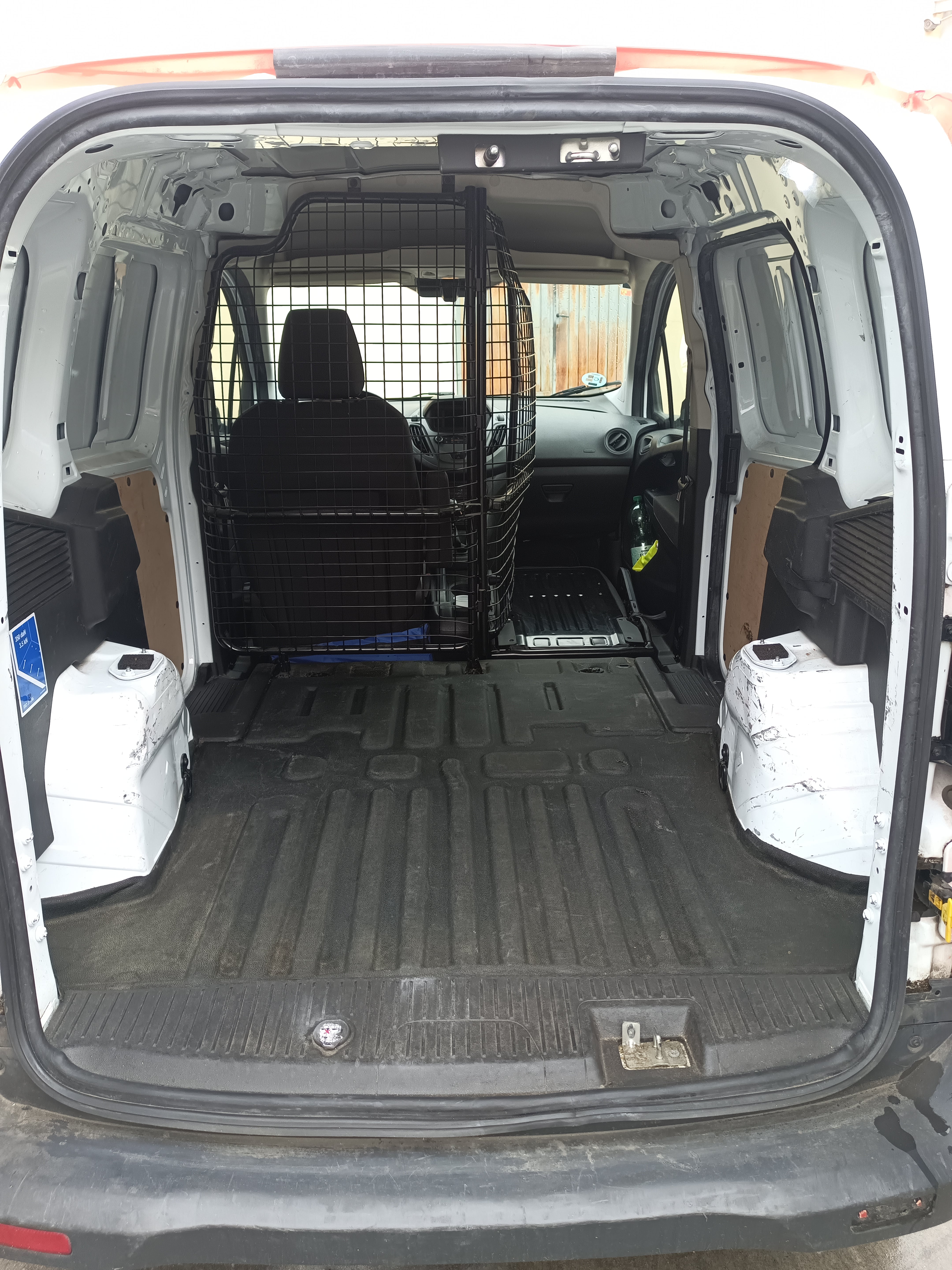 Ford Transit Courier Furgoneta con Audio Bluetooth