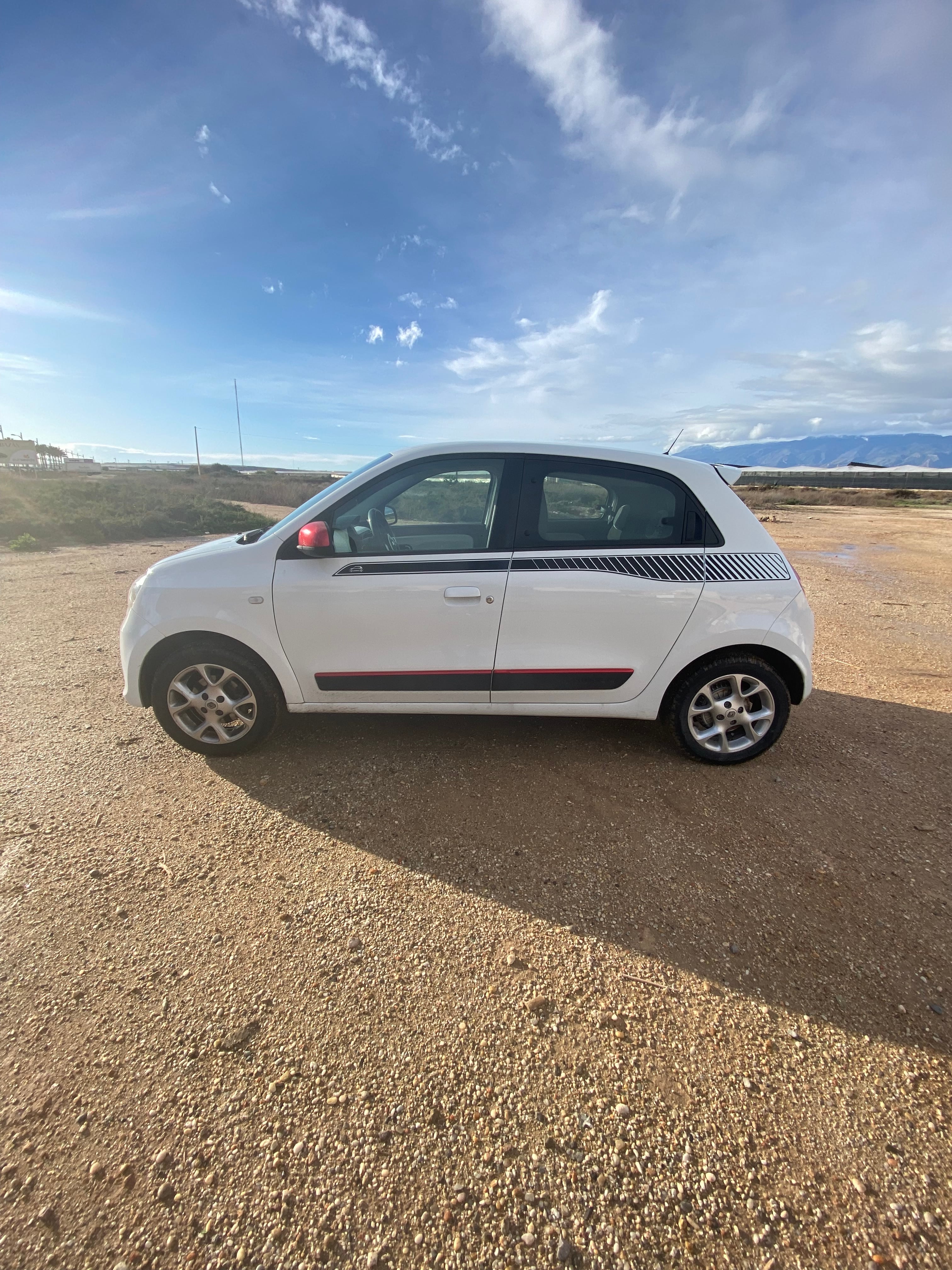 Renault Twingo MK3  1000 c.c. con Aire acondicionado