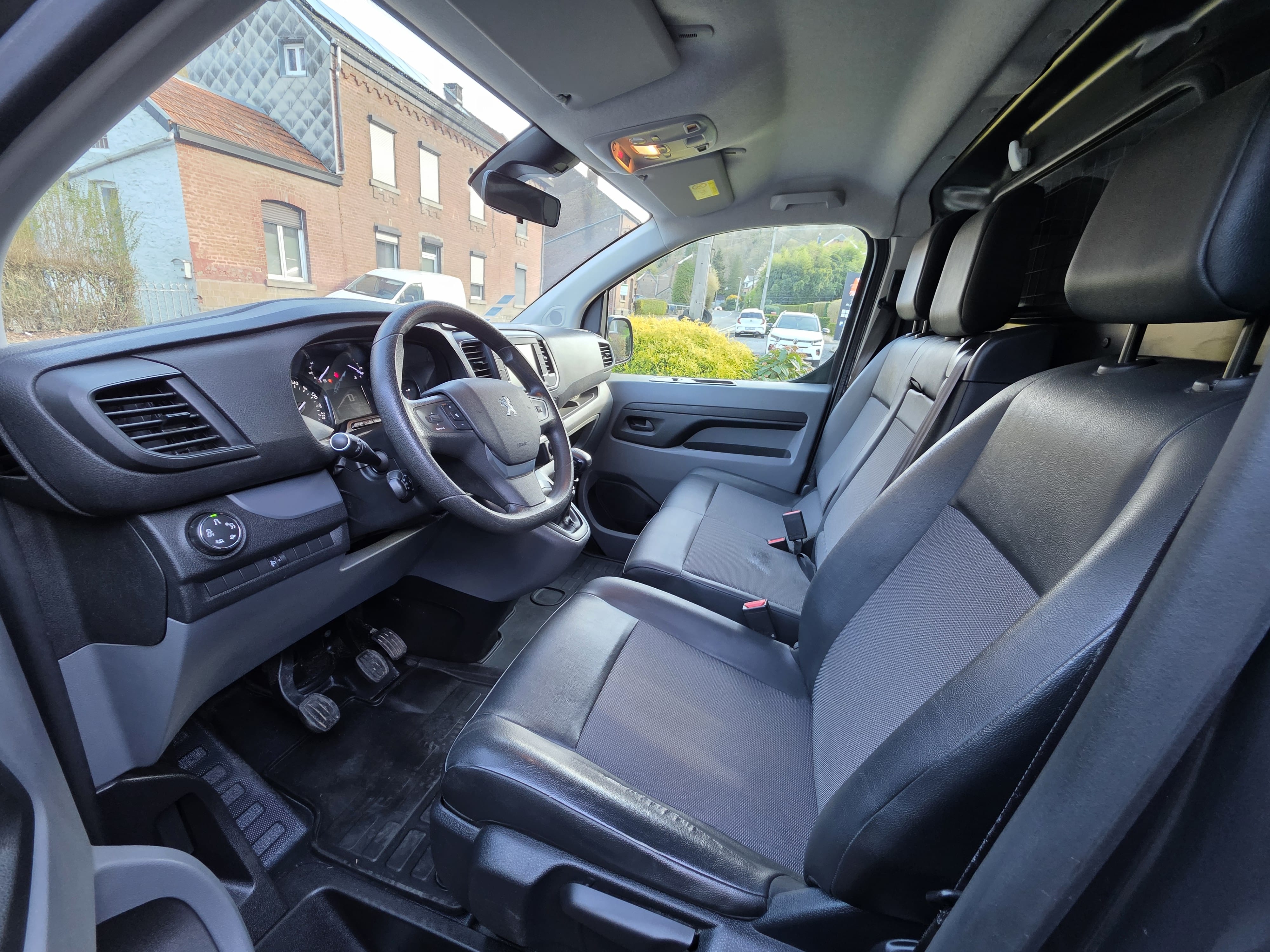 Peugeot Expert 2.0 HDi 120Ch met Bluetooth audio
