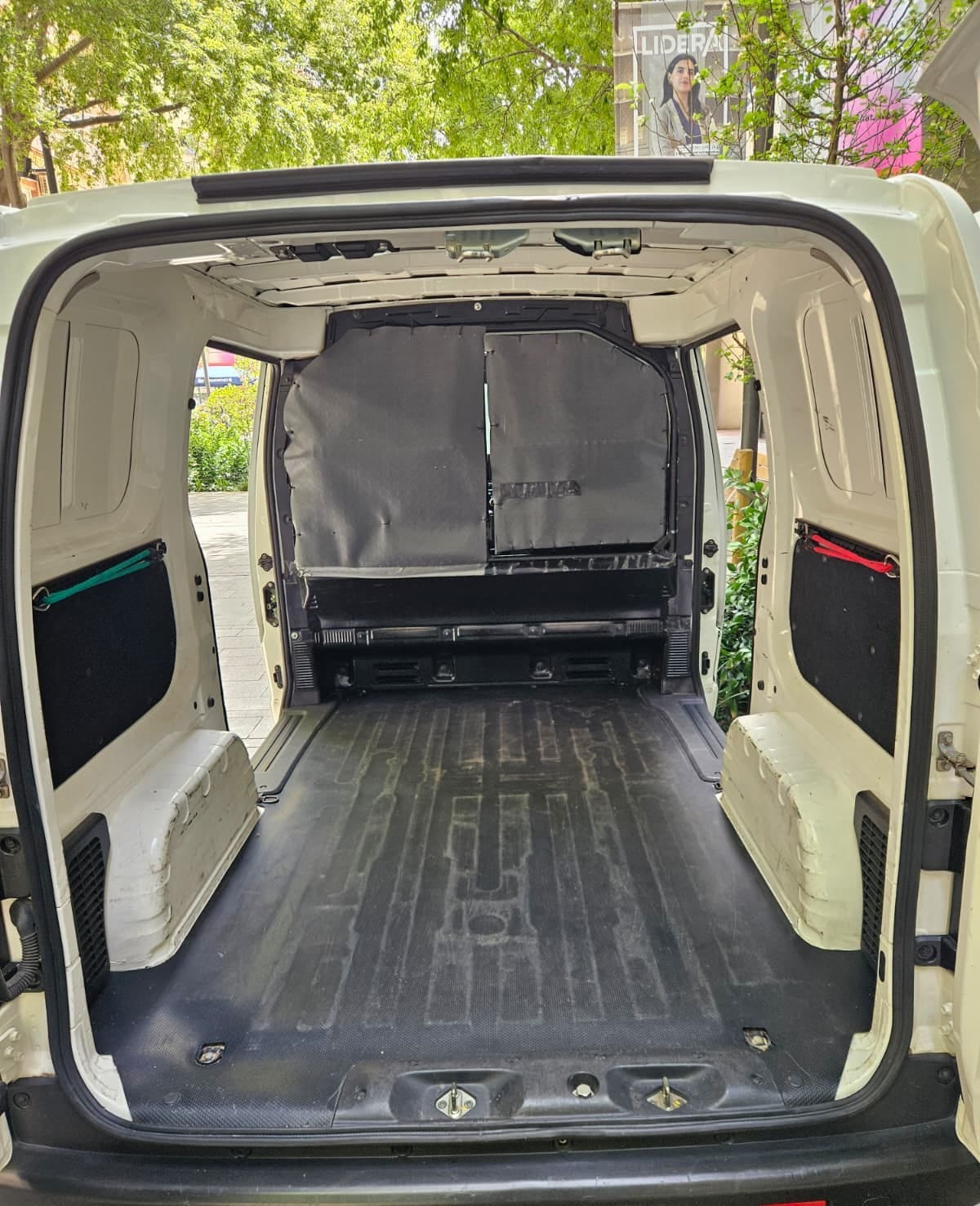 Nissan NV200 con Cámara de marcha atrás