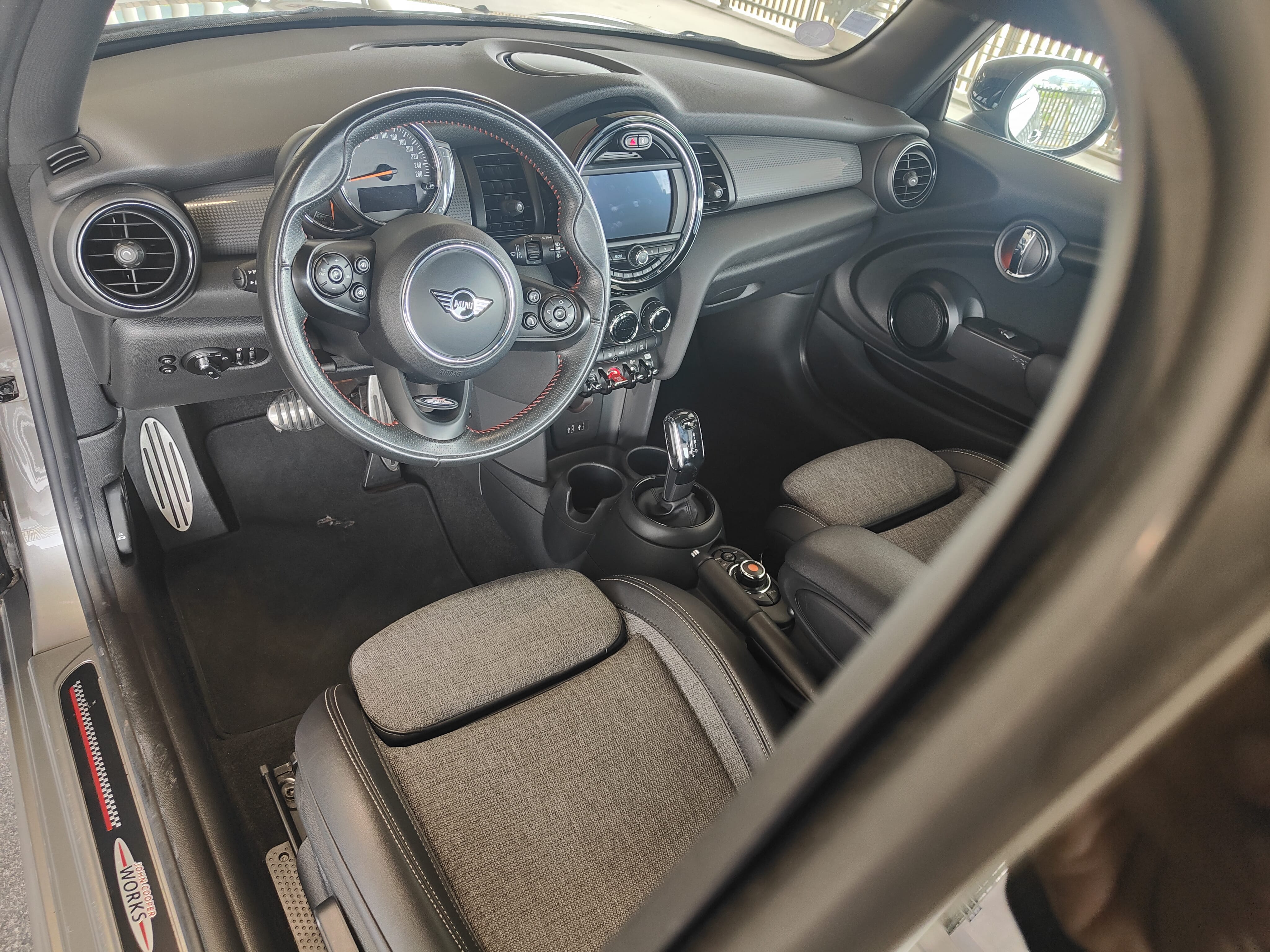 Mini Cooper 3 portes JCW | AUTO | GPS | GARE ST-JEAN (750m) avec Coffre de toit