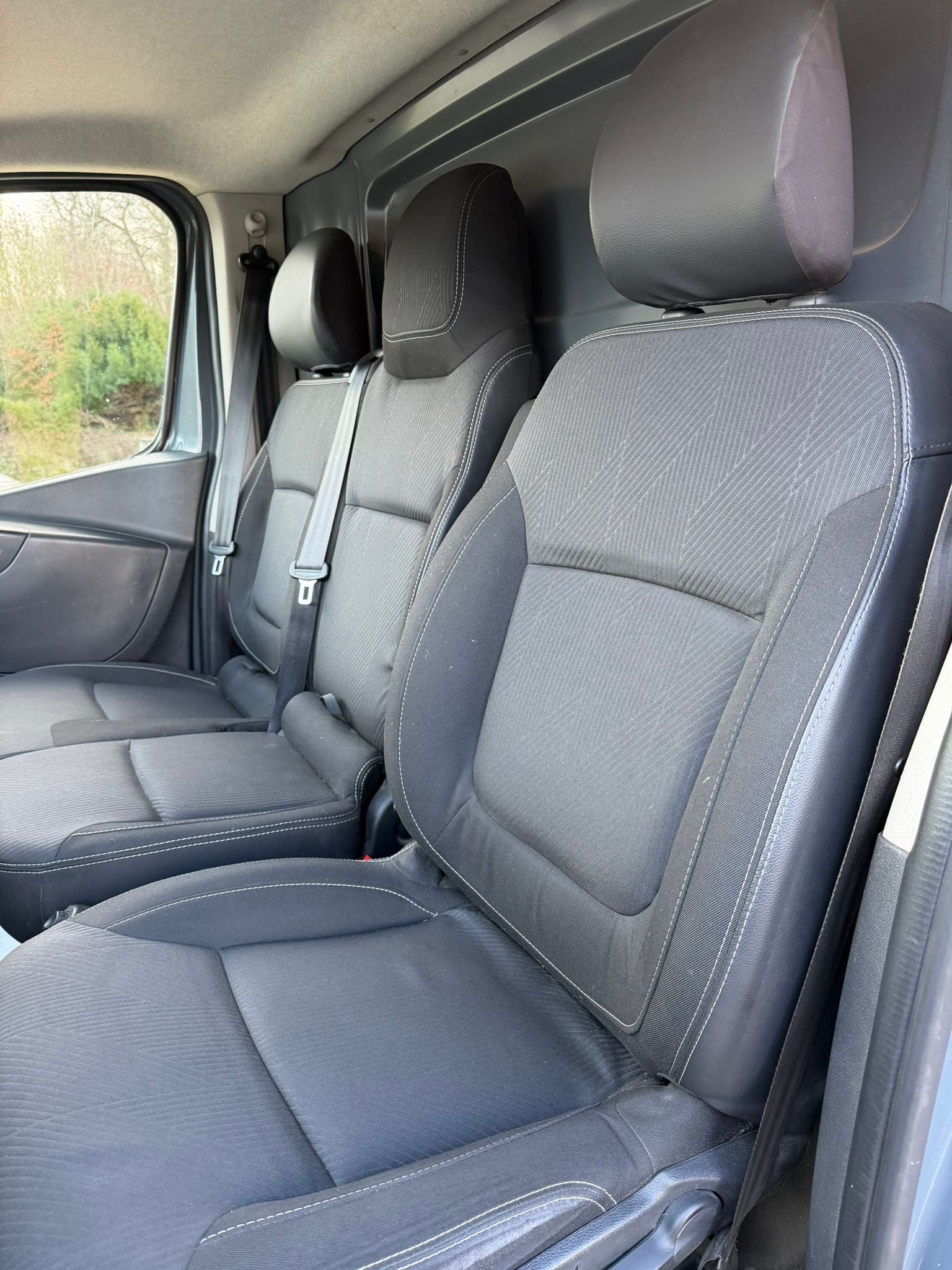 Renault Trafic avec Autoradio