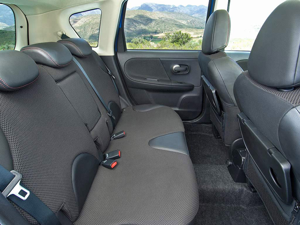Nissan Note 1,5 DCI  90CV avec Entrée audio / iPod