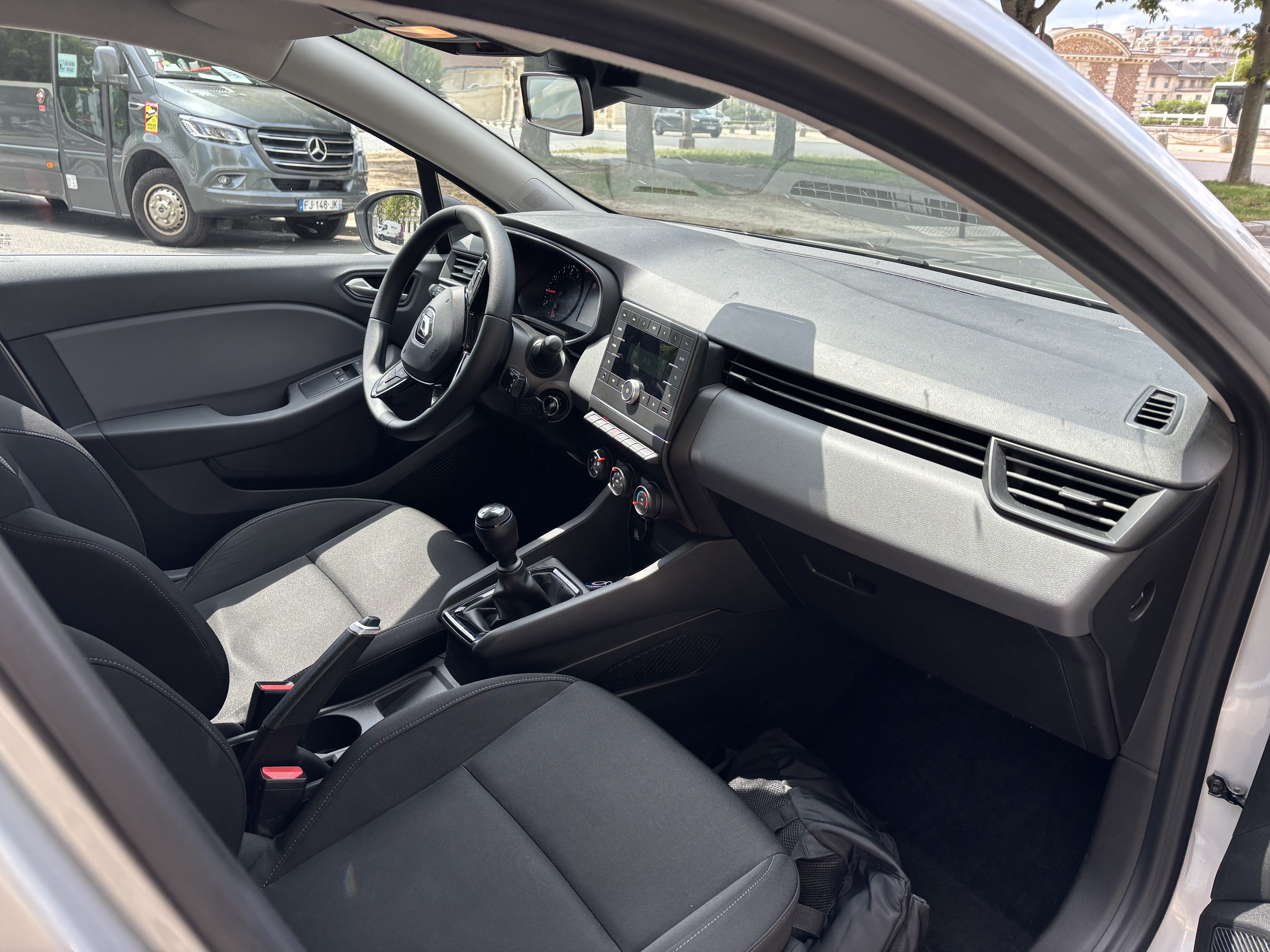 Renault Clio Montparnasse / Métro plaisances /90cv / Bluetooth avec Régulateur de vitesse
