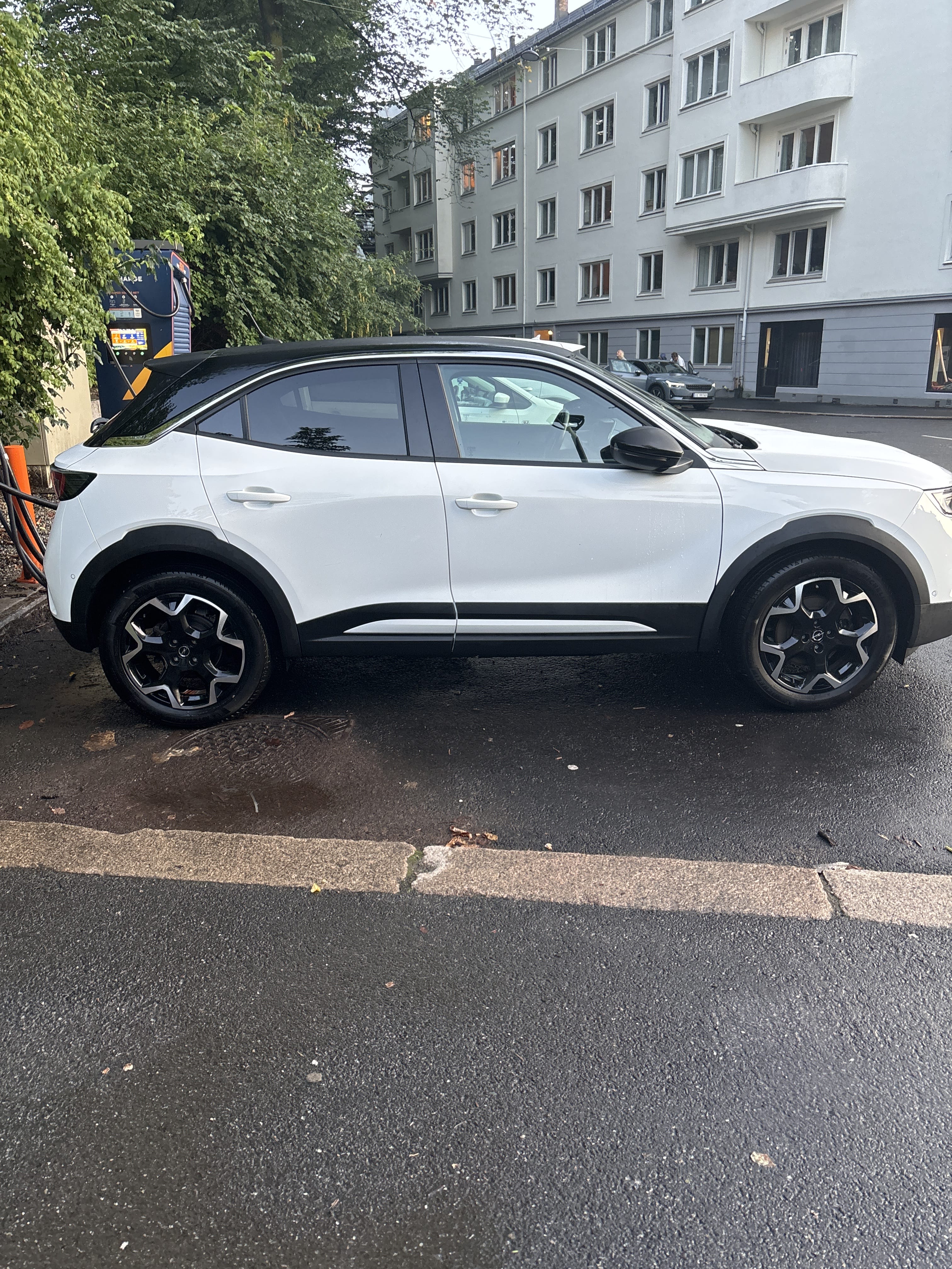 Opel Mokka-e with Air conditioning