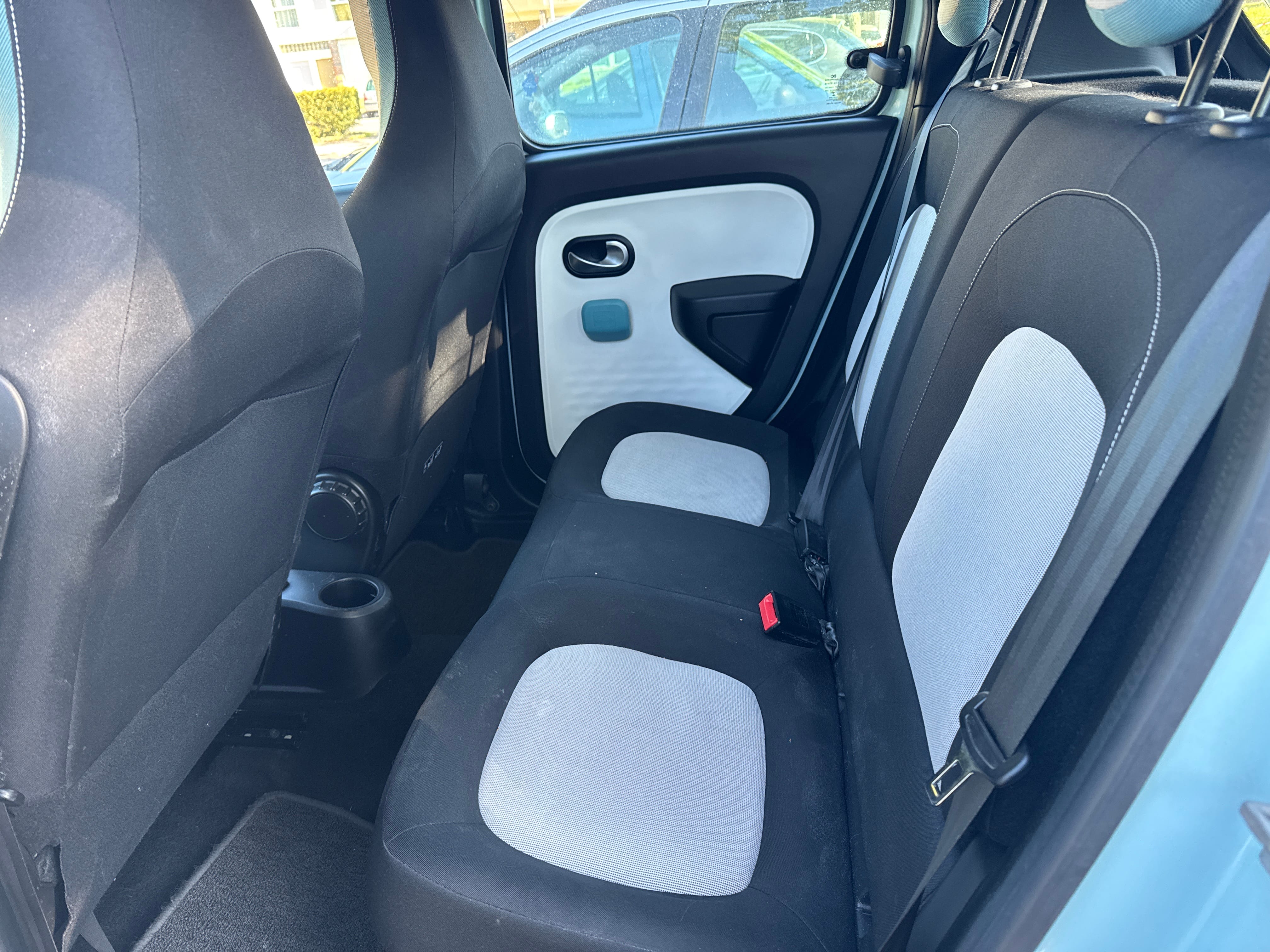 Renault Twingo III TCE 90cv Boîte AUTO Intens avec Port USB