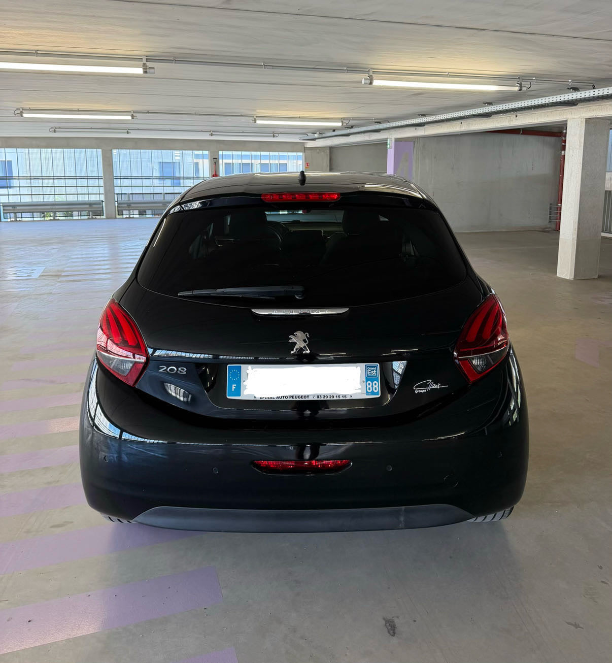 Peugeot 208 avec GPS