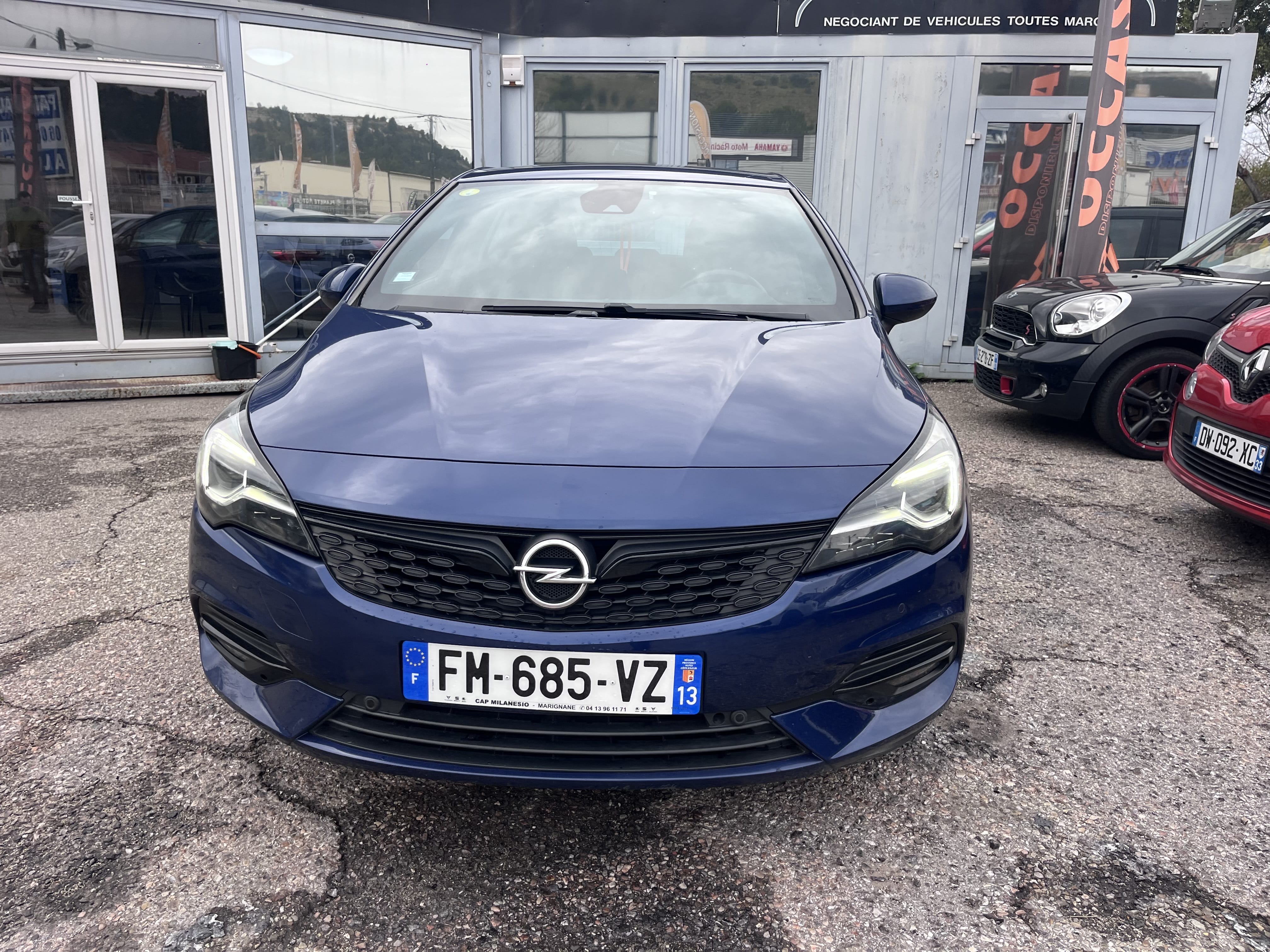 Opel Astra avec Apple CarPlay