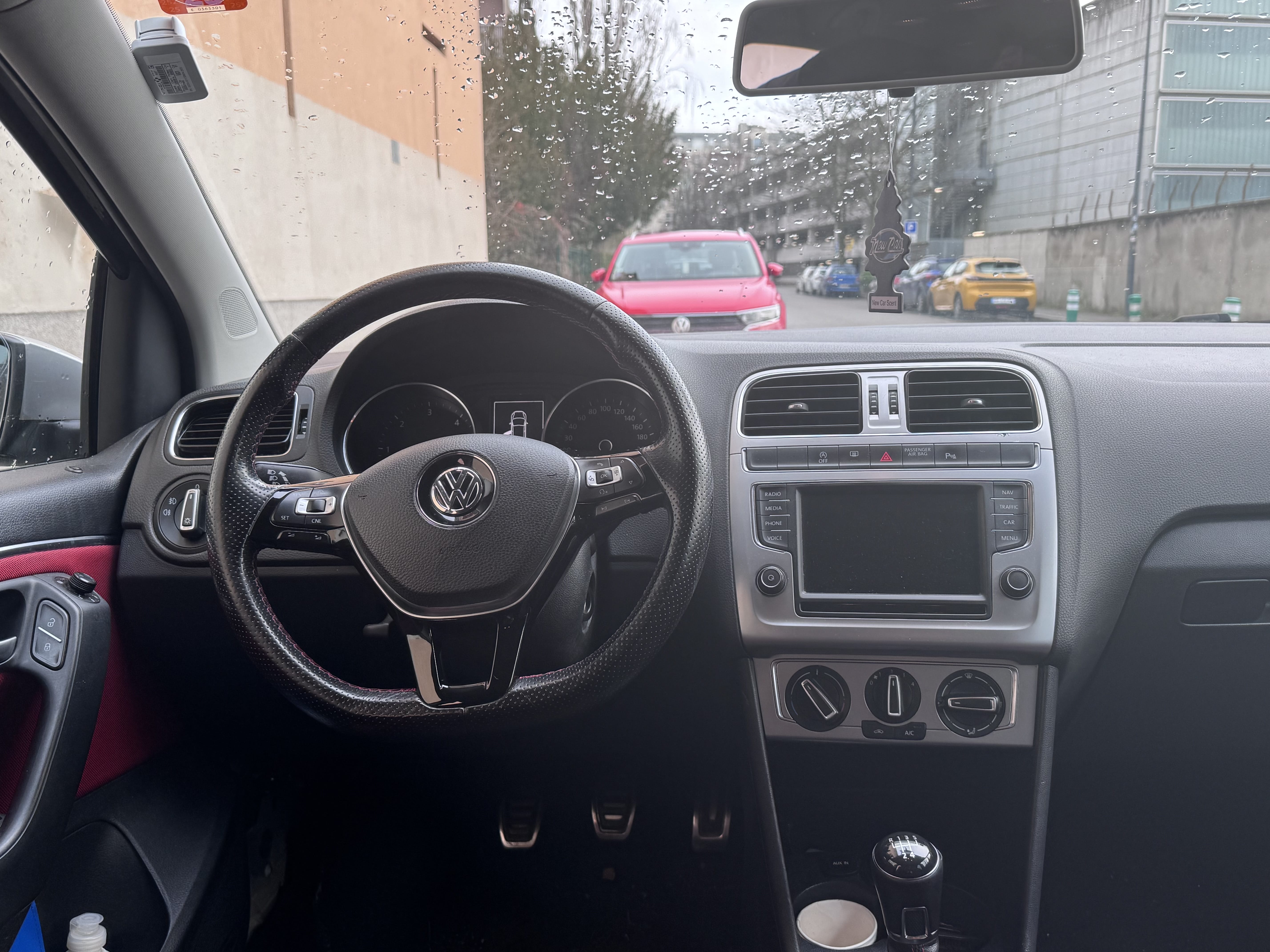 Volkswagen Golf avec GPS
