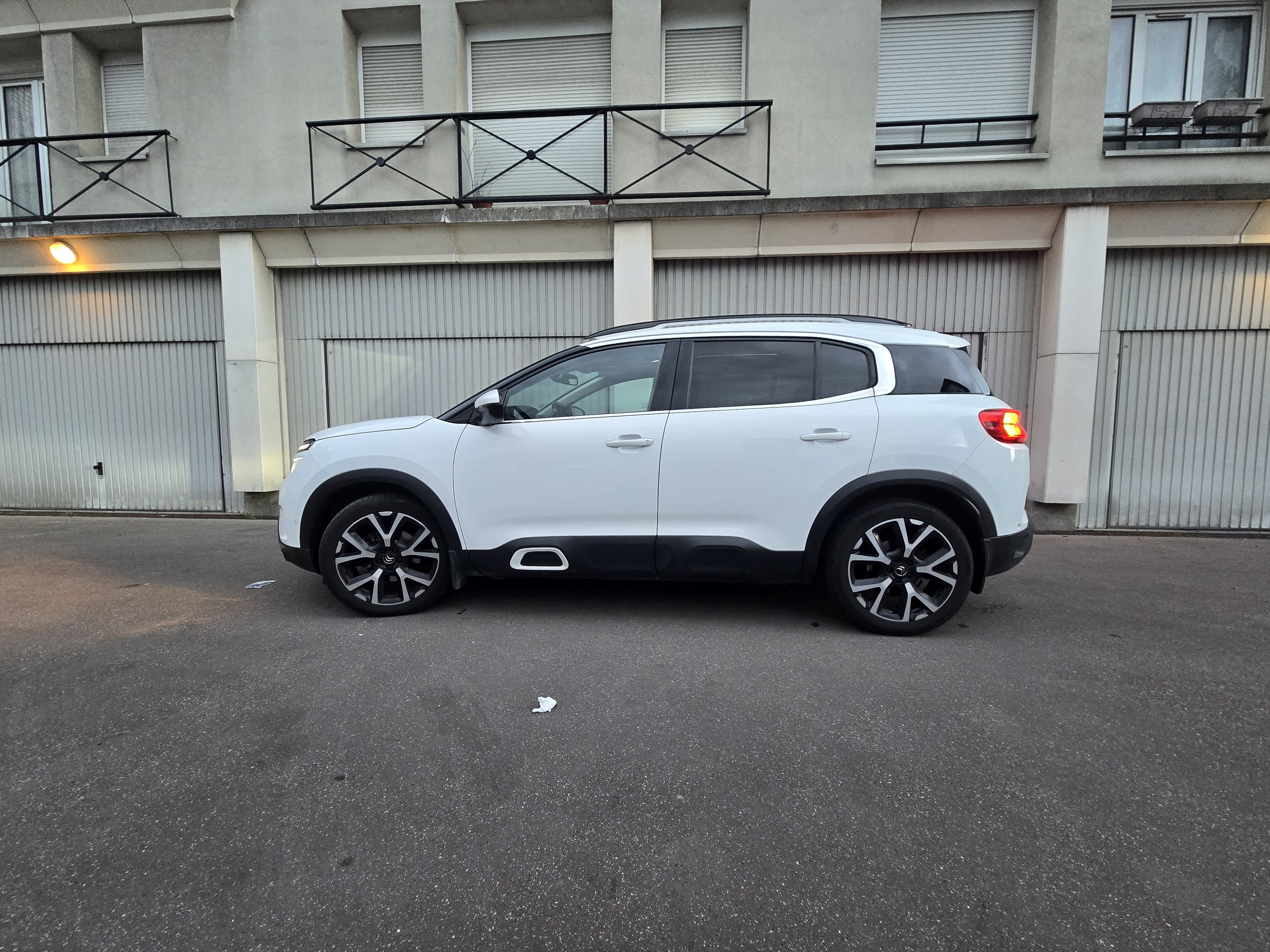 Citroen C5 Aircross Shine EAT8 1.6 180 ch avec Climatisation