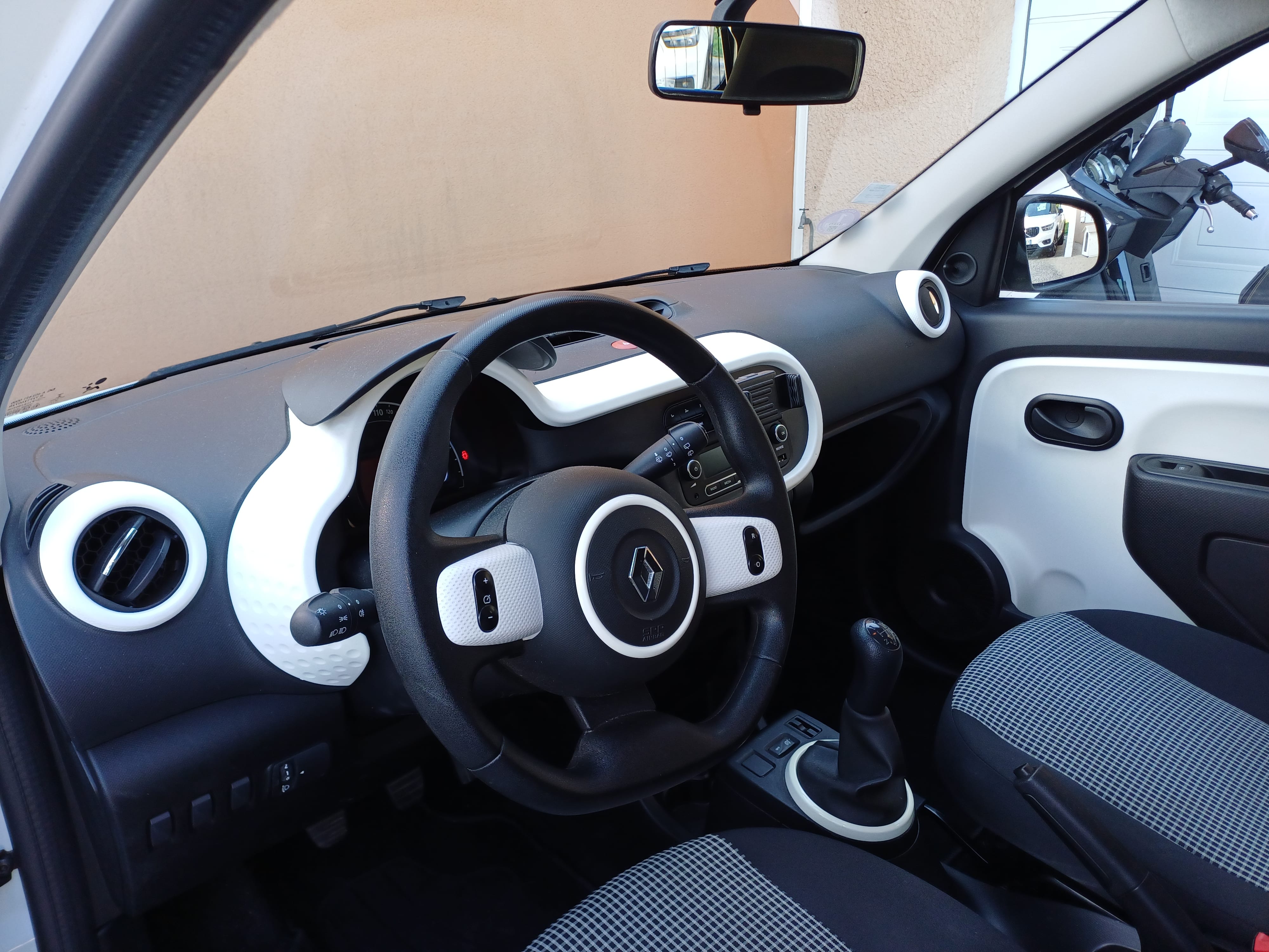 Renault Twingo III avec Port USB