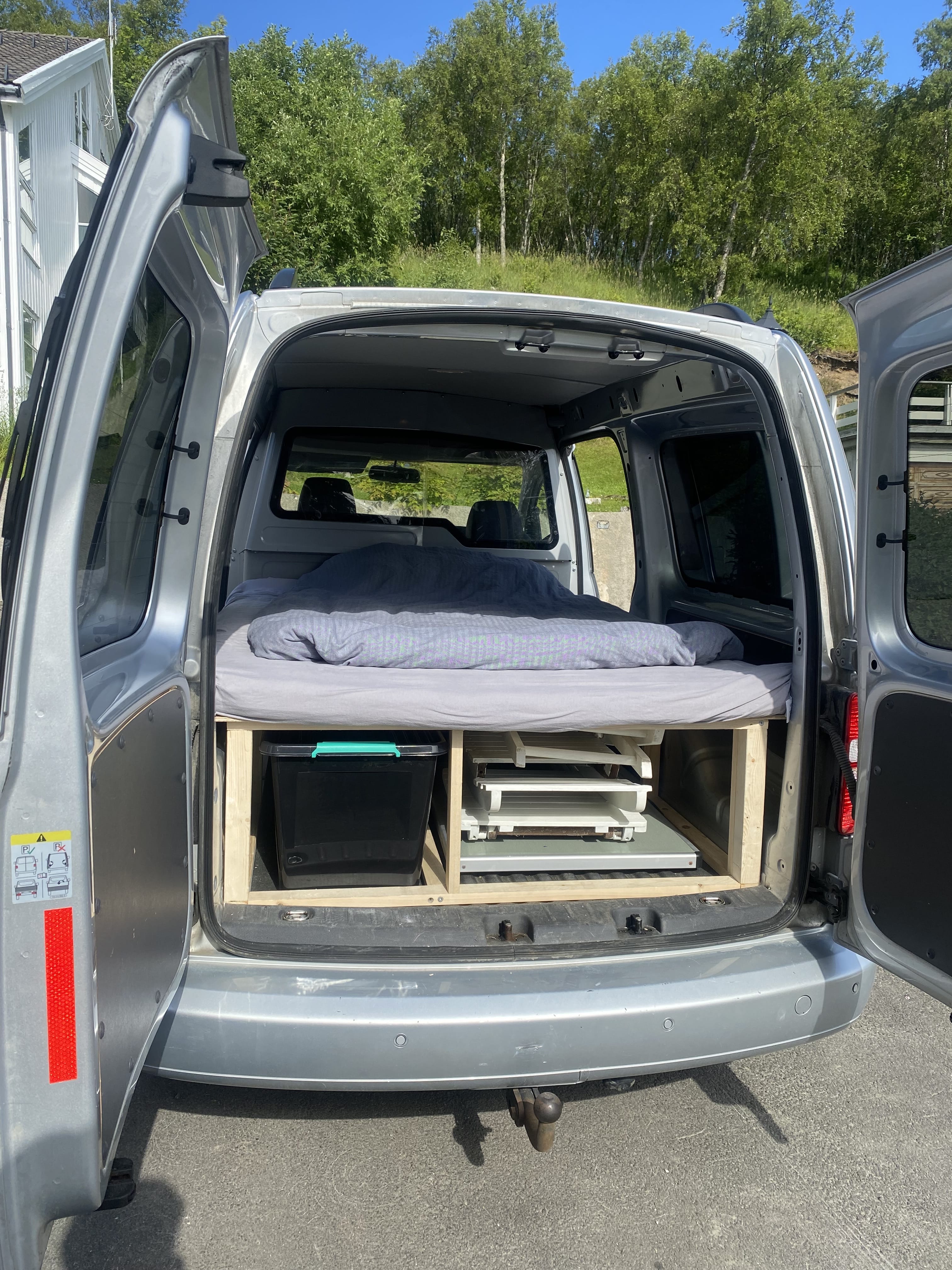 Volkswagen Caddy Maxi Campervan med Aircondition