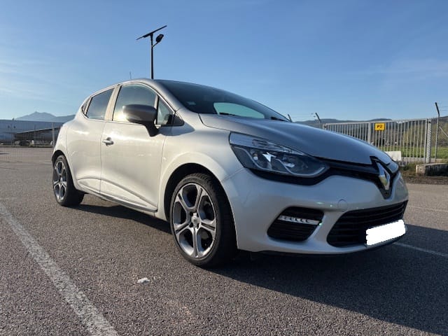Renault Clio avec Apple CarPlay