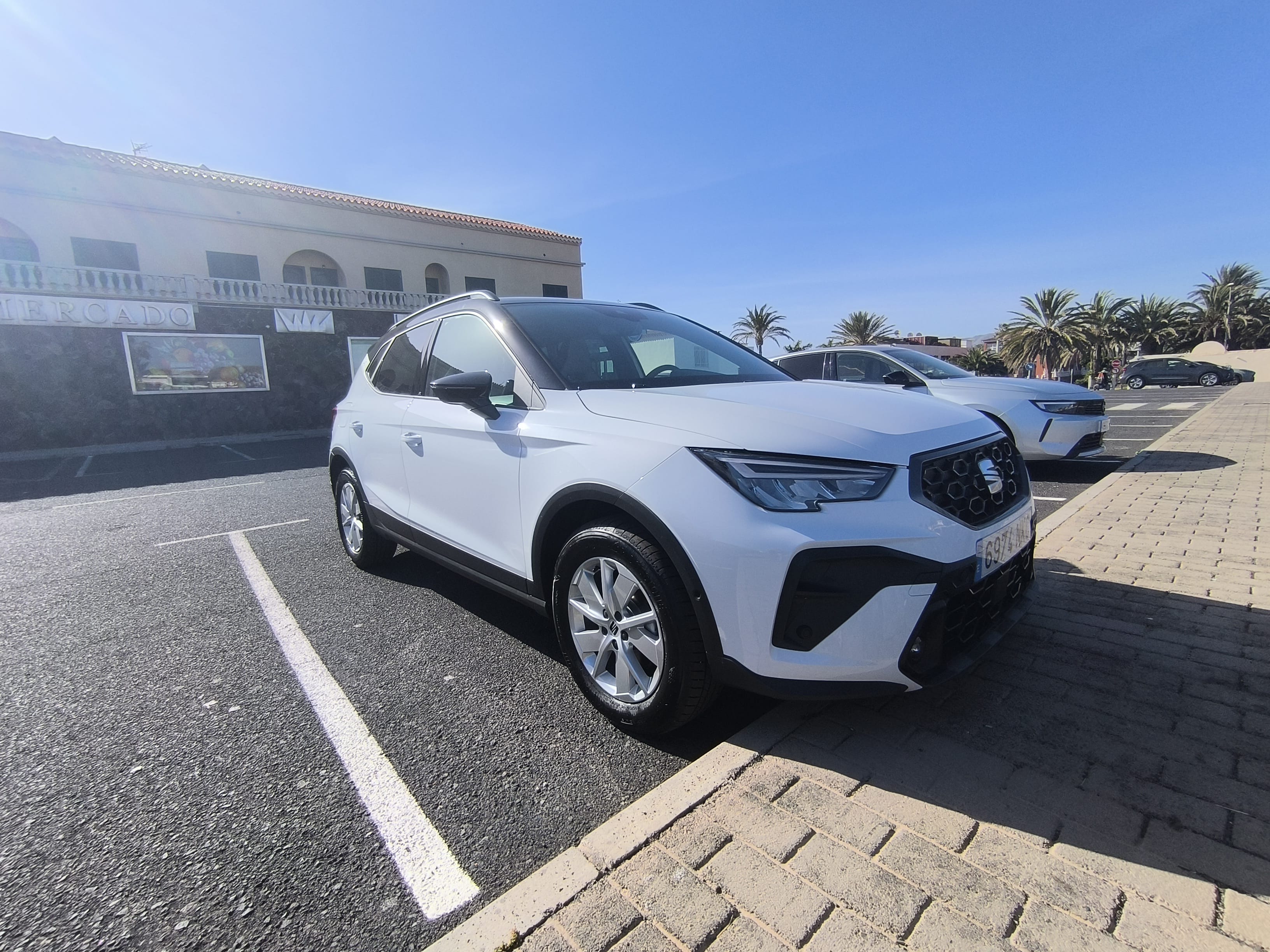 Seat Arona with GPS