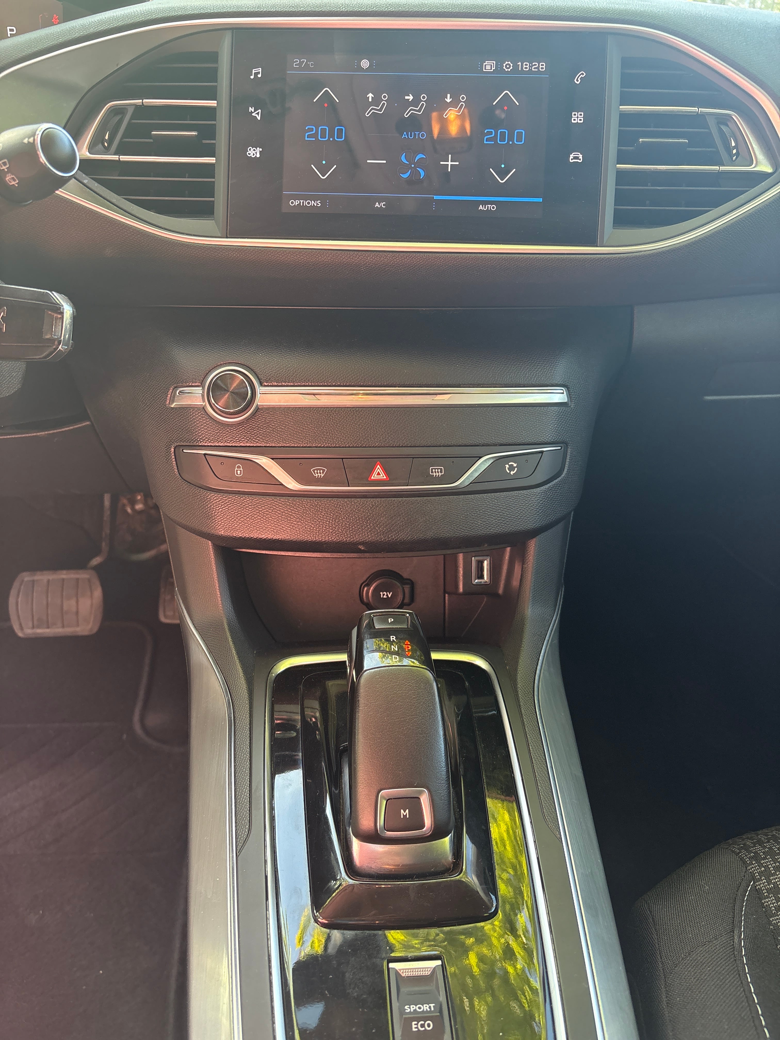 Peugeot 308 SW 130ch HDI - Gare Montparnasse avec Audio Bluetooth