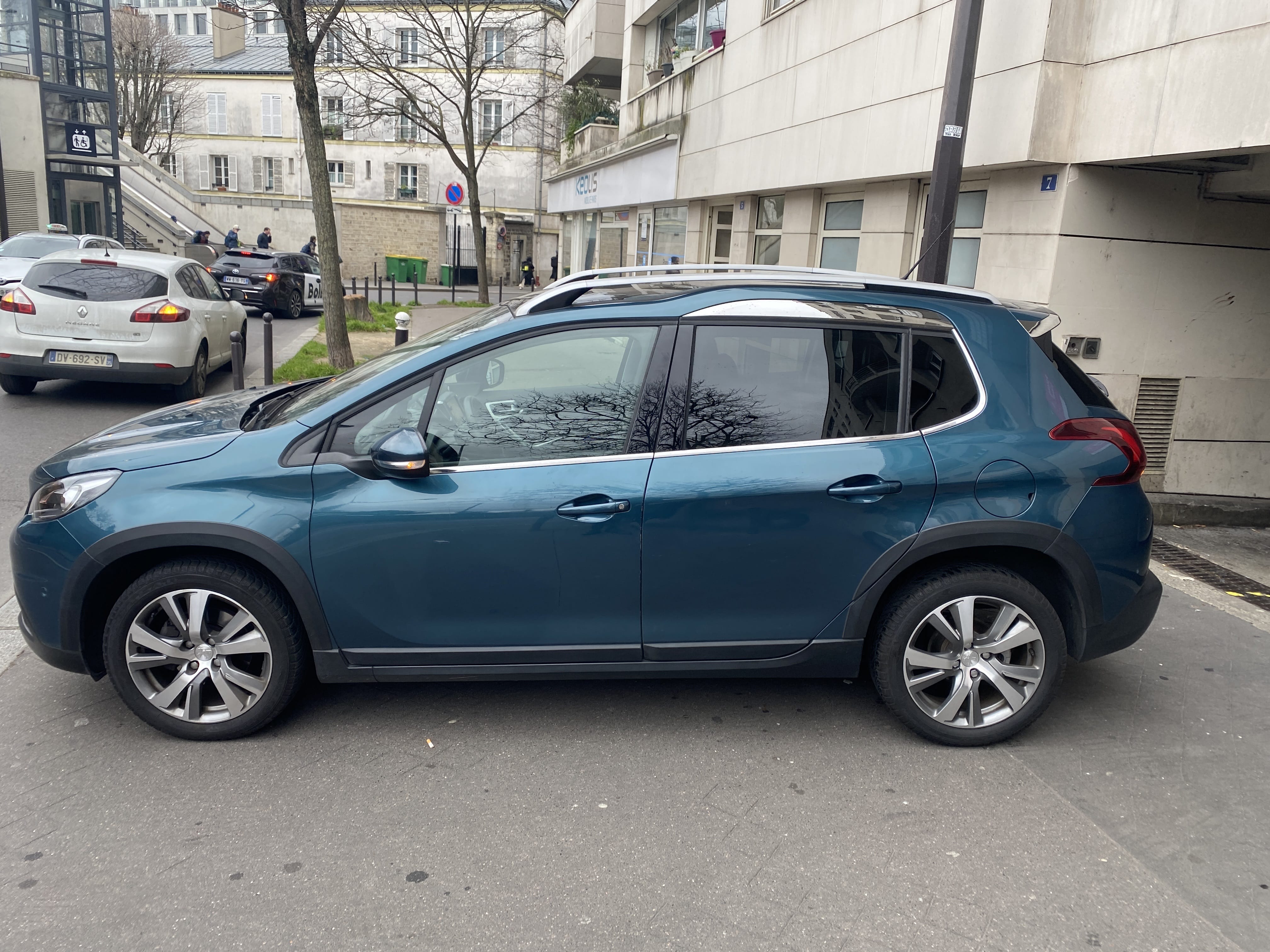 Peugeot 2008 avec Climatisation