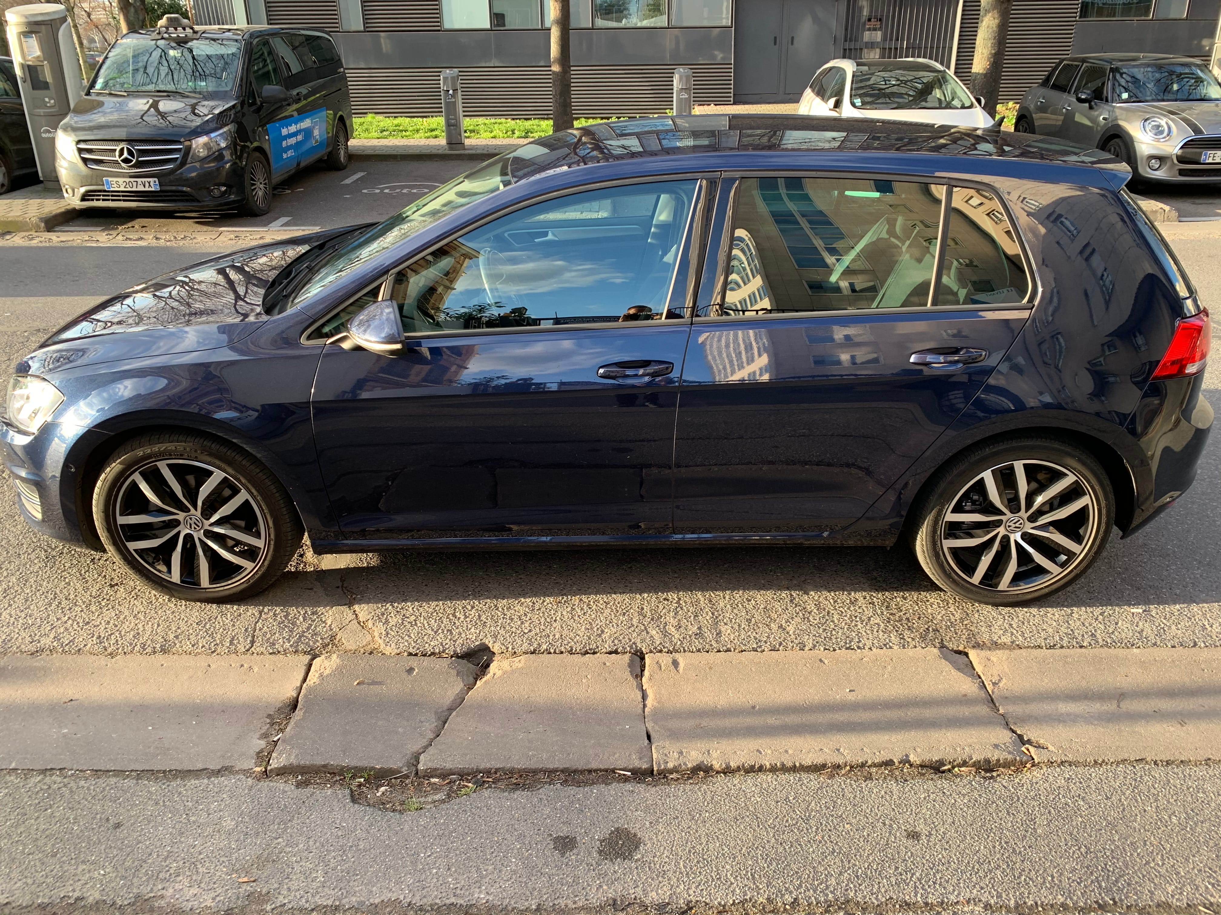 Volkswagen Golf 2L TDI avec Climatisation