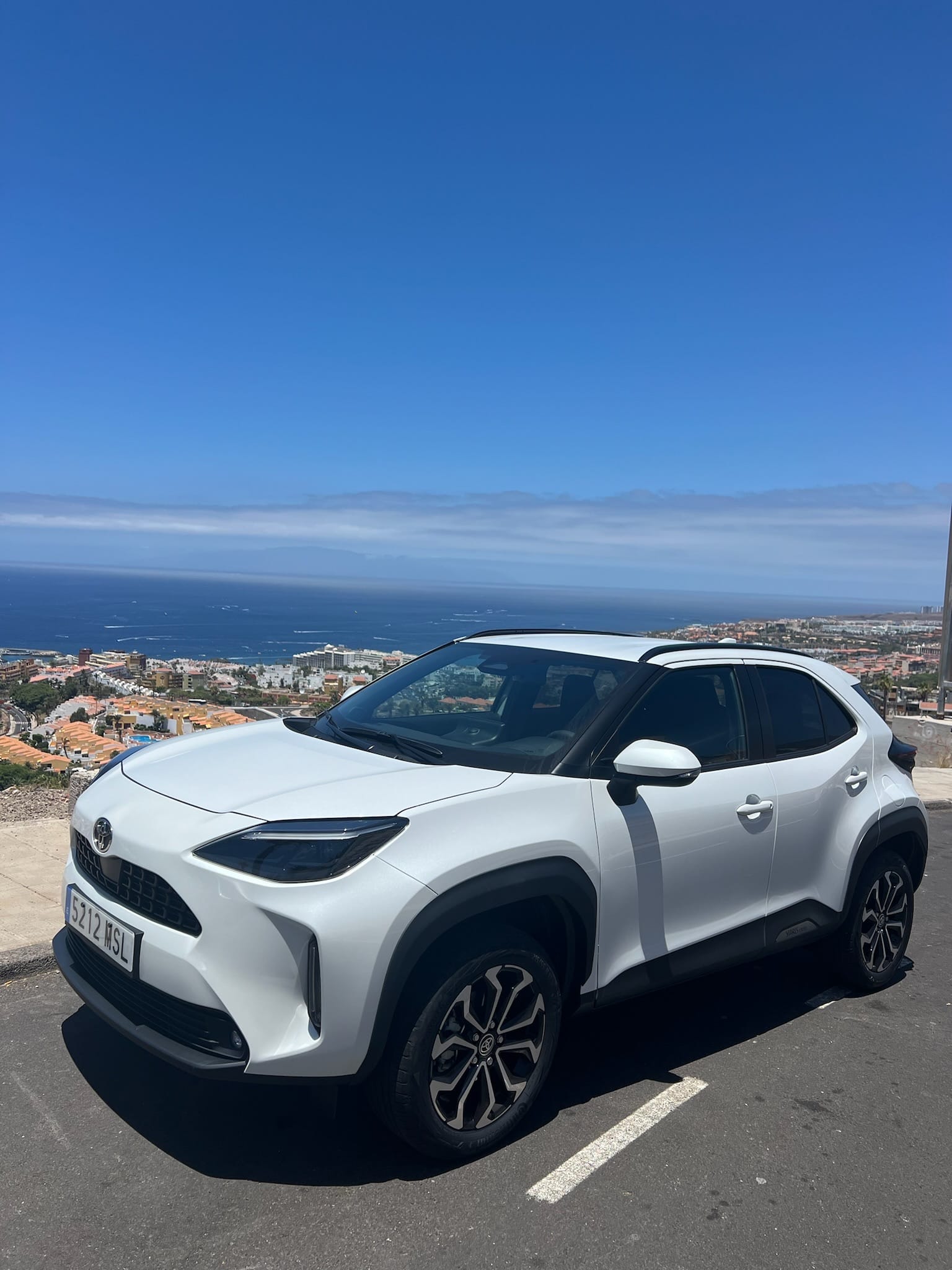 Toyota Yaris Cross Hybrid, 2024, Gasolina 95 / Eléctrico (híbrido), Automático