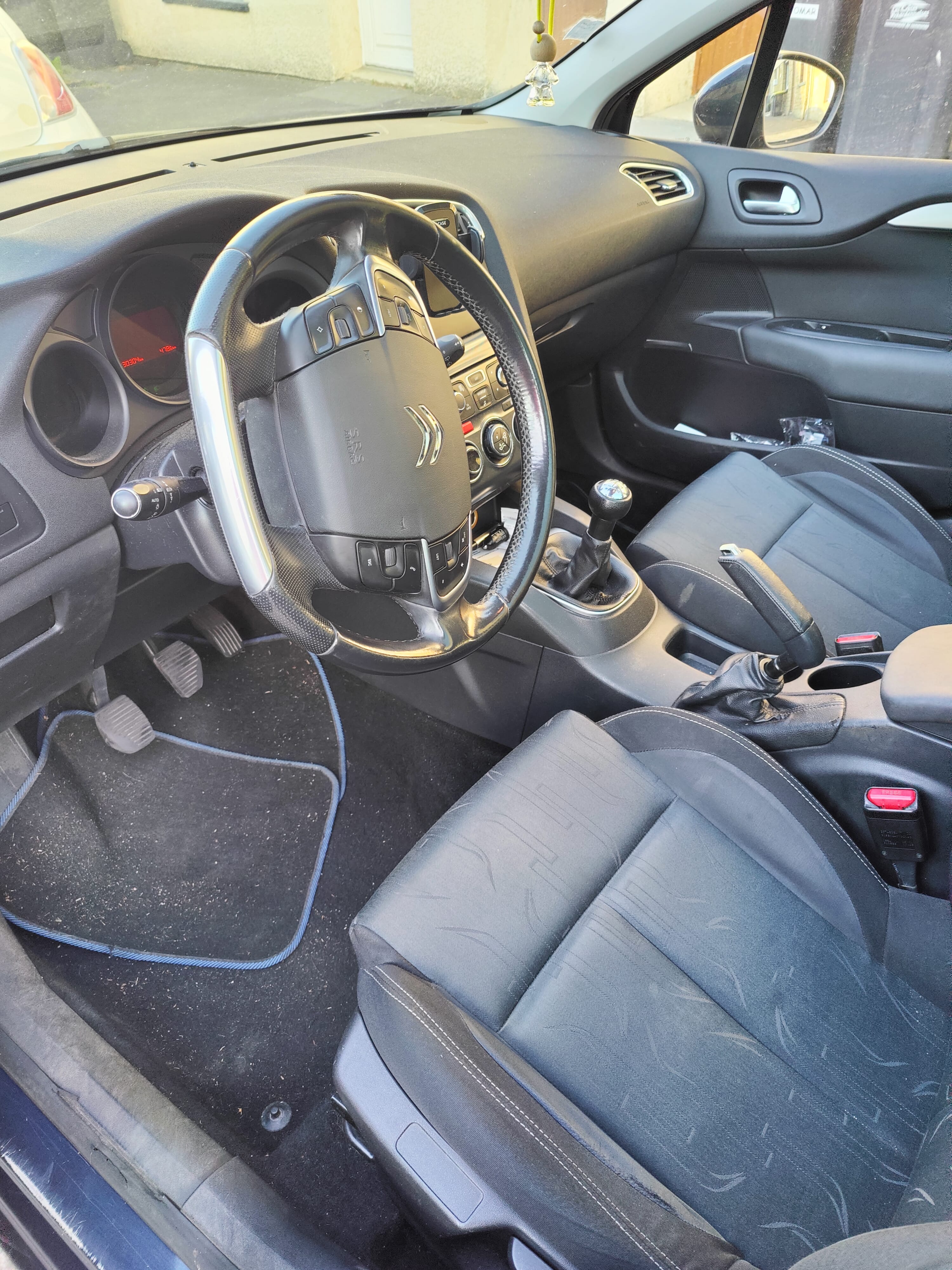 Citroen C4 avec Climatisation