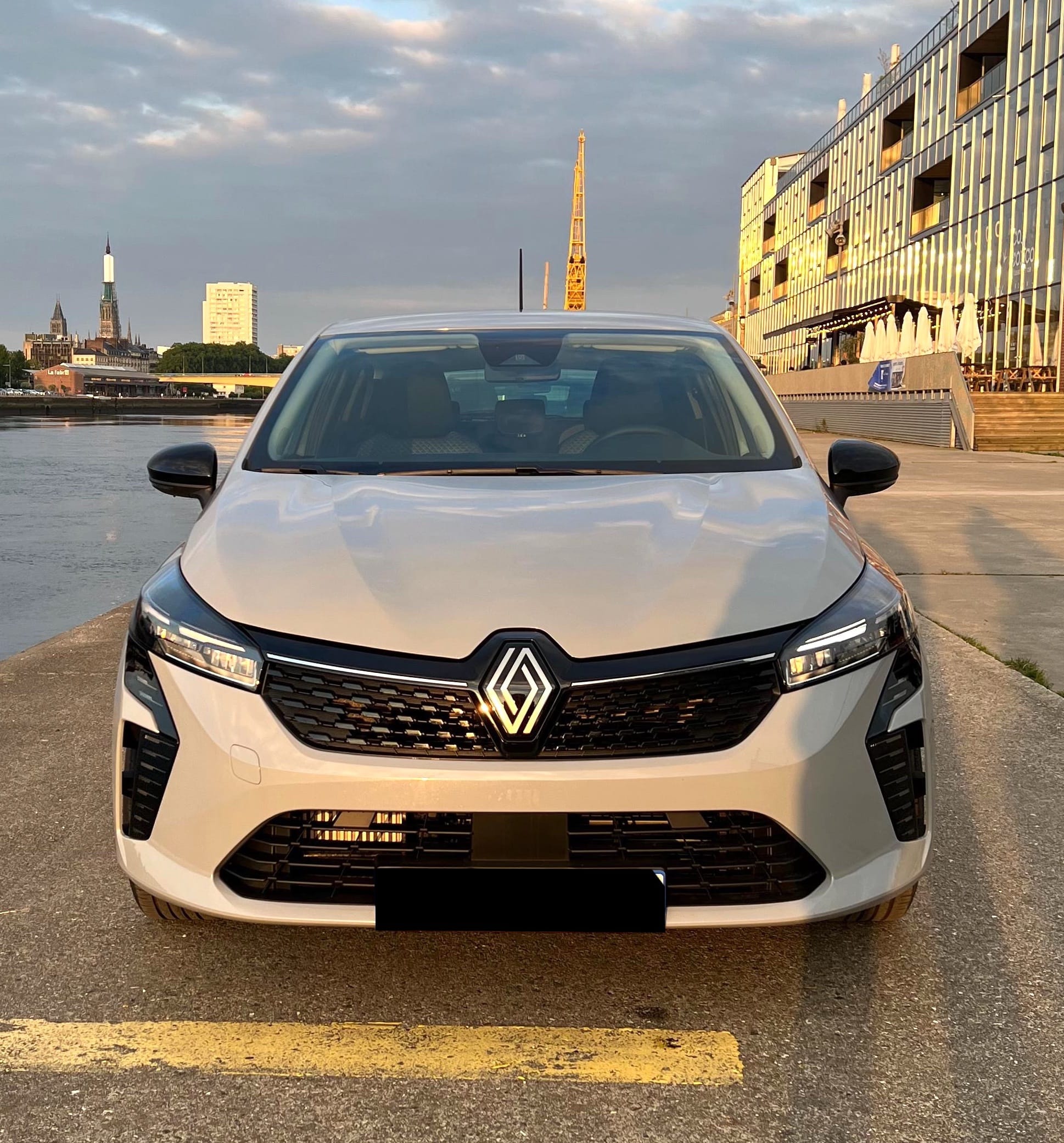 Renault Clio avec Siège bébé