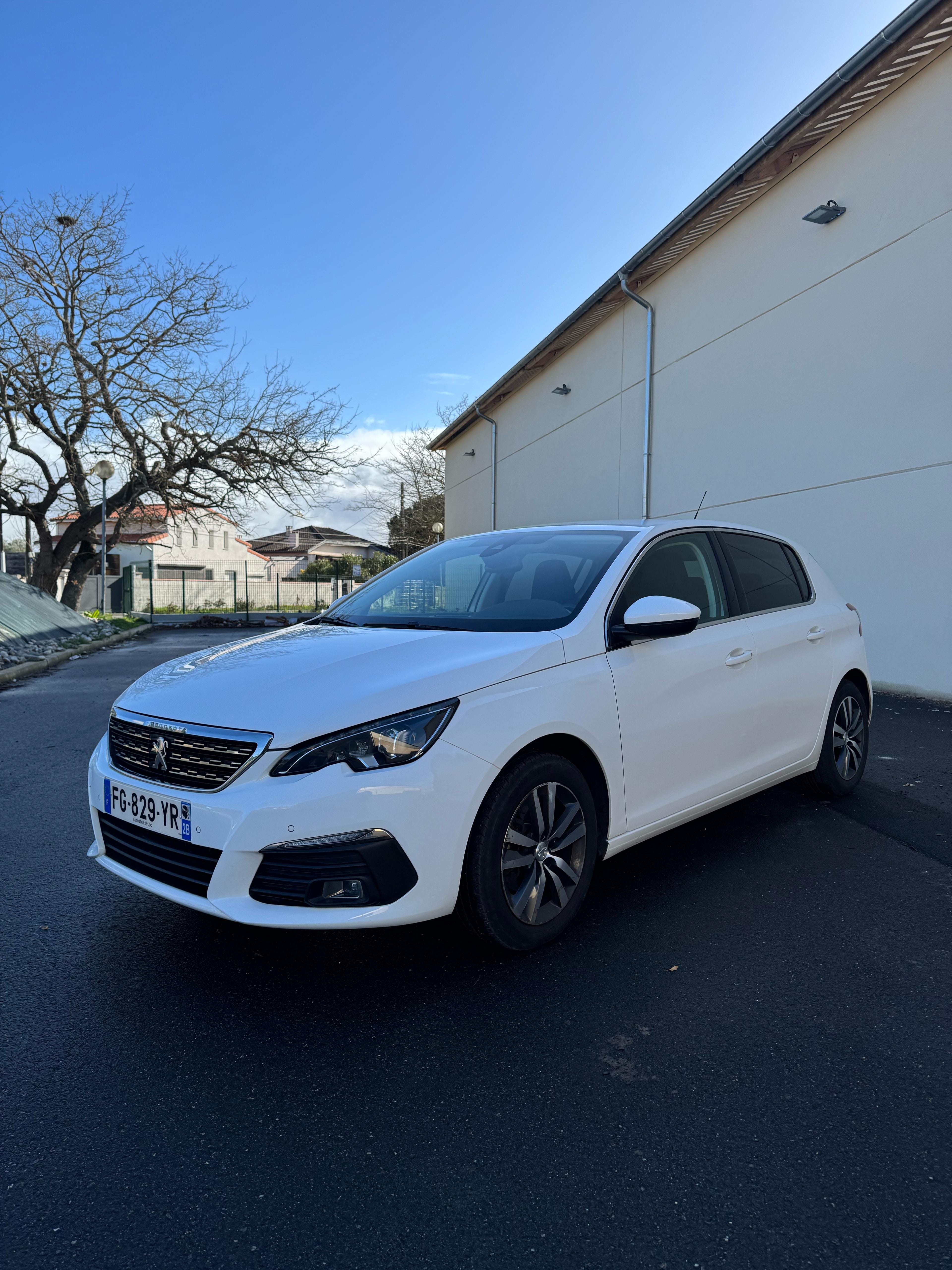 Peugeot 308, 2019, Essence 98, automatique