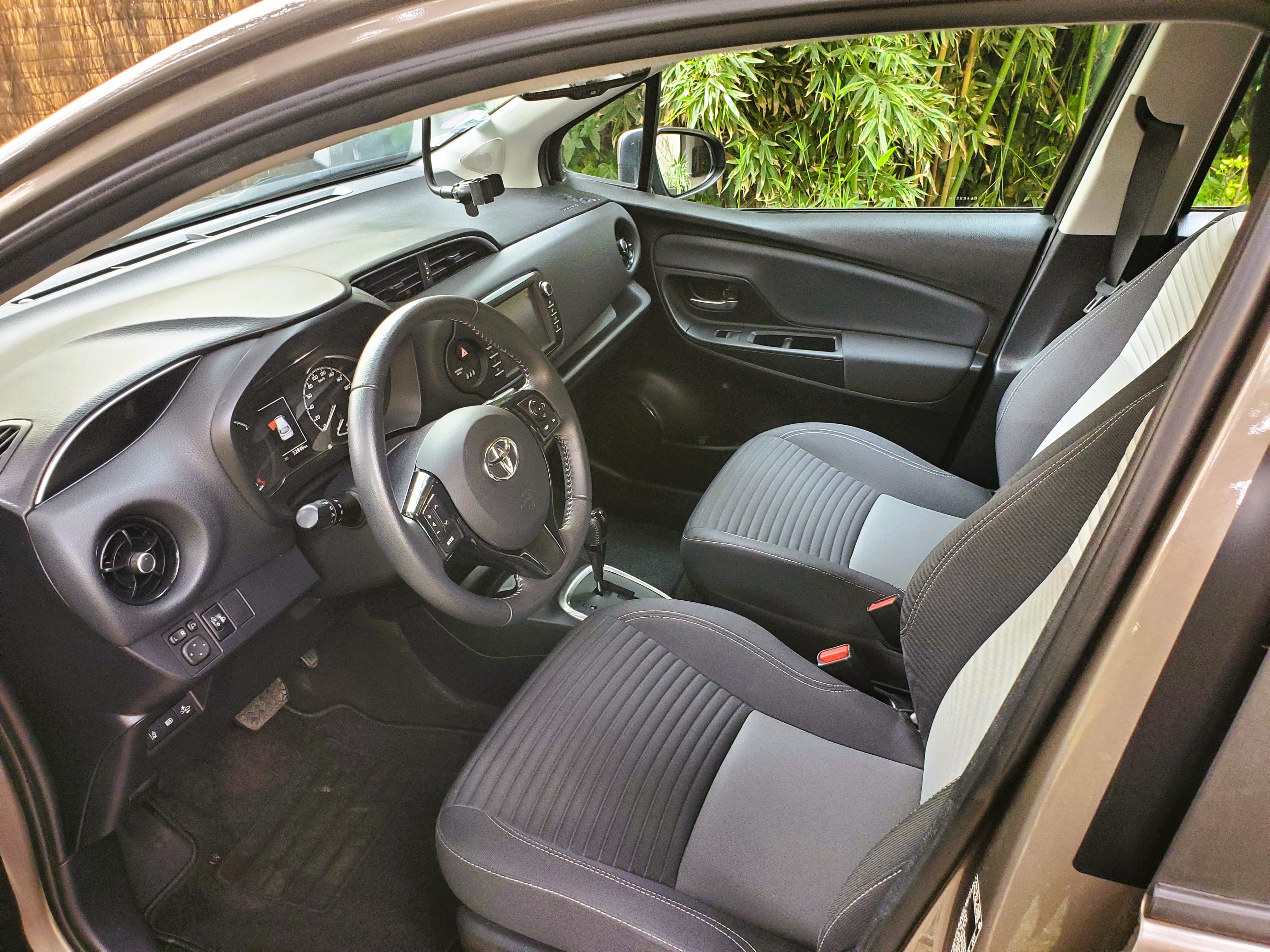 Toyota Yaris Hybride Boîte automatique avec Régulateur de vitesse