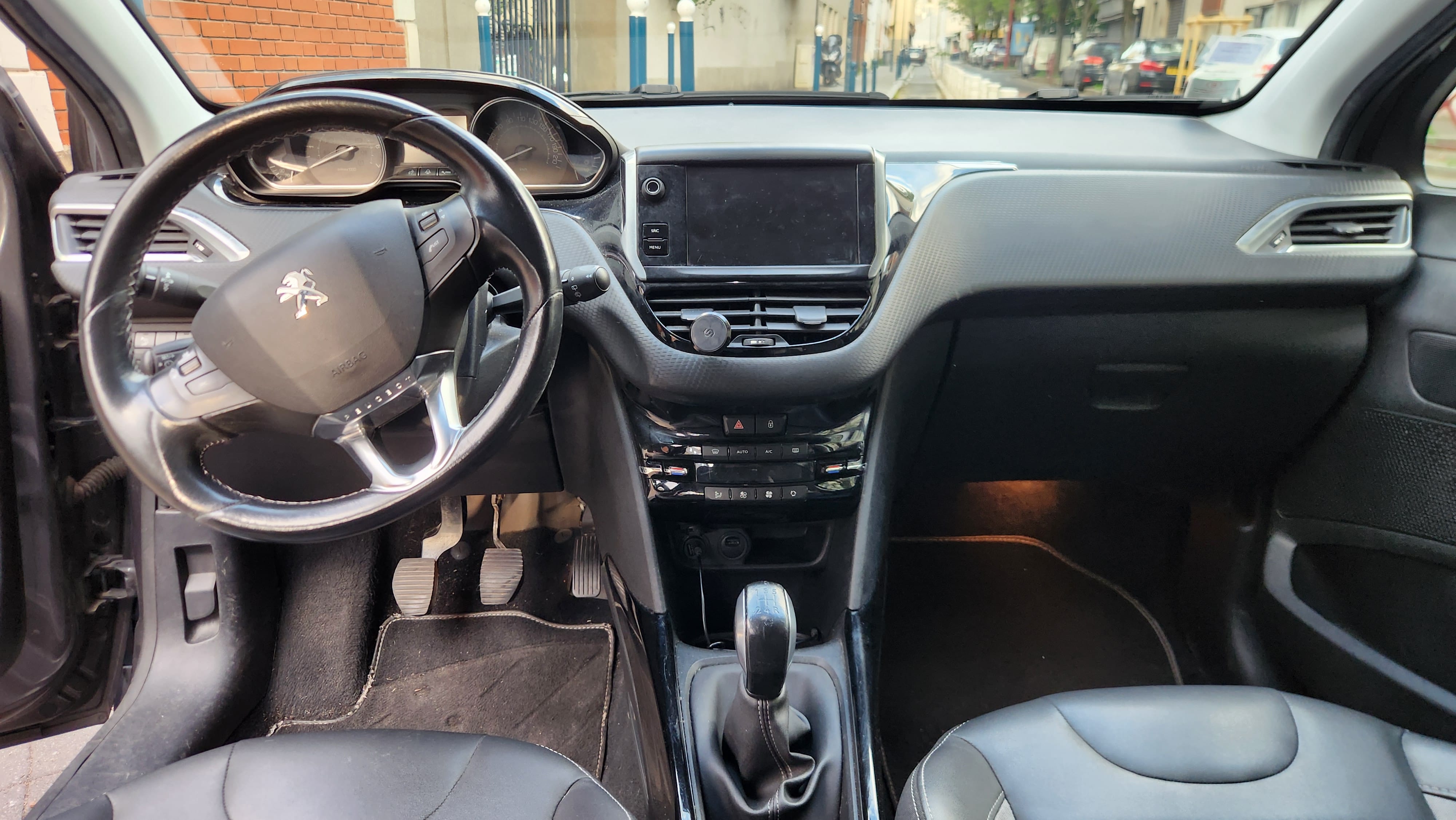 Peugeot 2008 avec Régulateur de vitesse