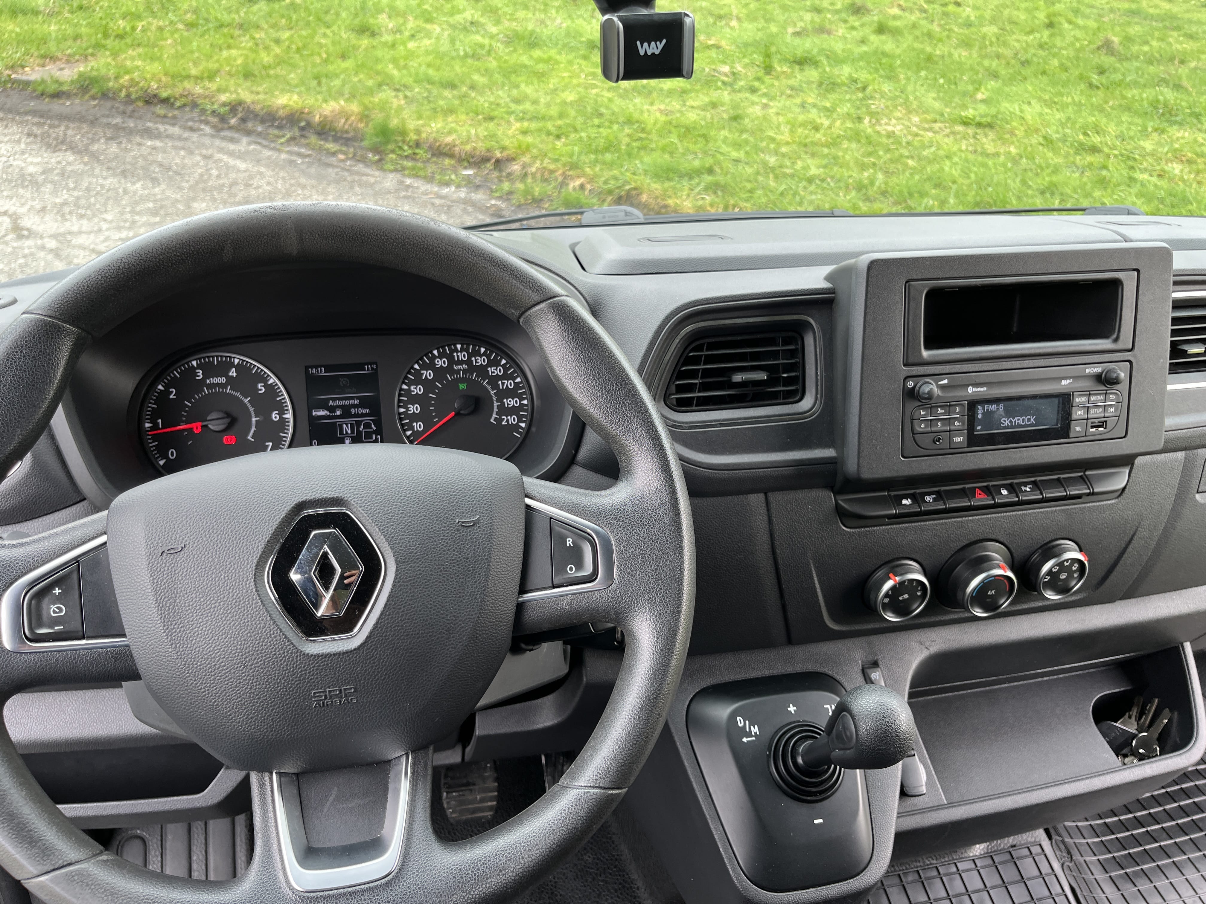 Renault Master  boîte Auto avec Entrée audio / iPod