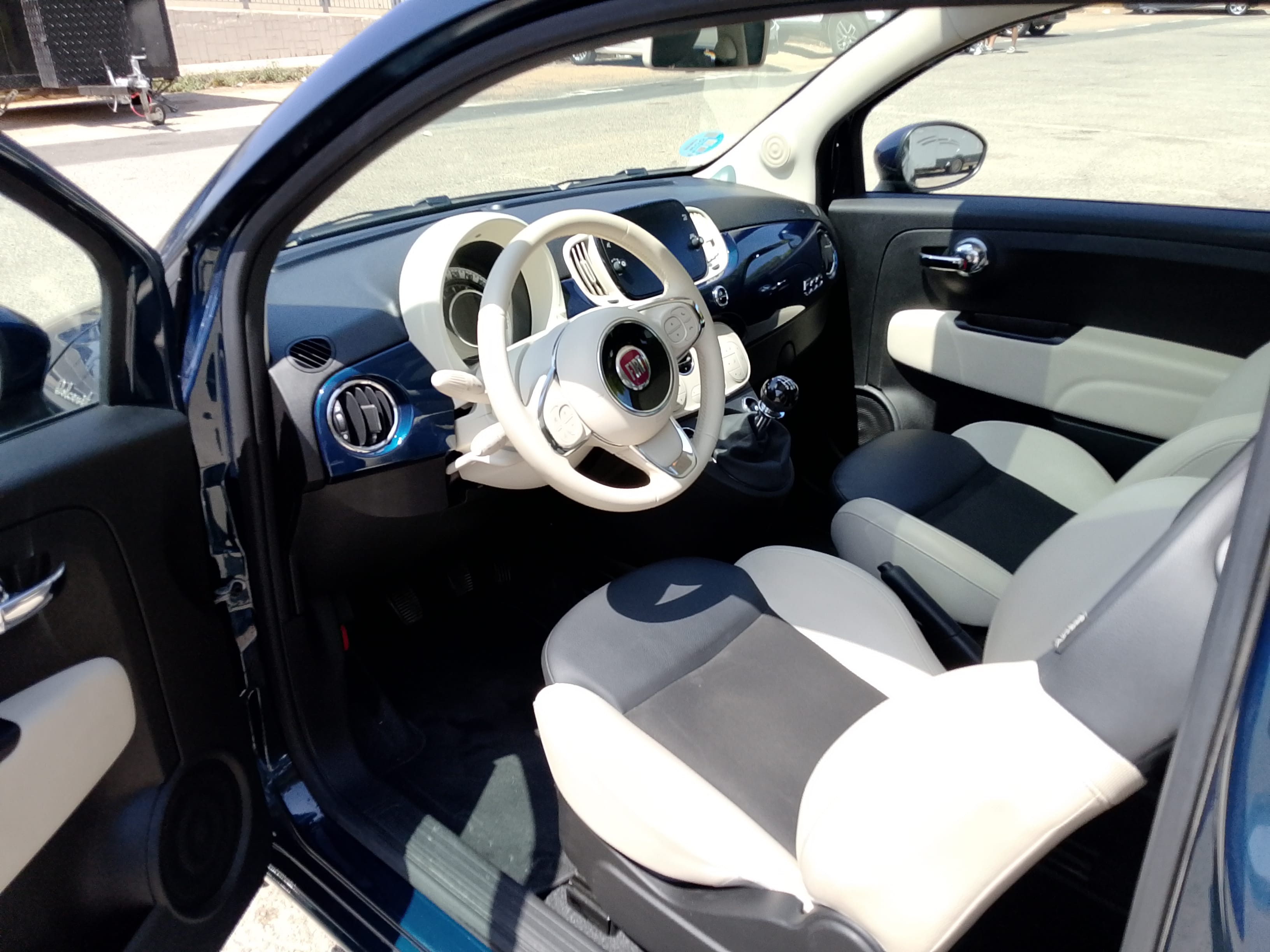 Fiat 500 Híbrido con Control de velocidad