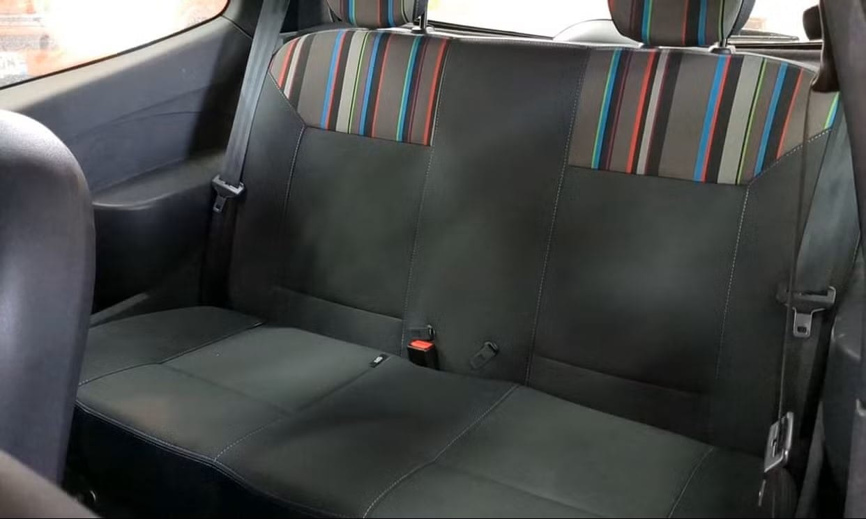 Renault Twingo avec Entrée audio / iPod