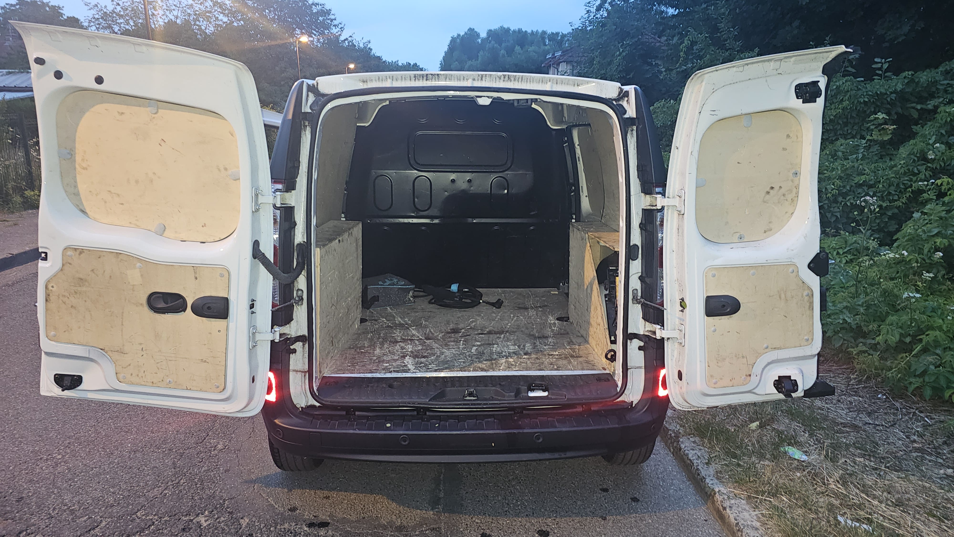 Renault Kangoo Express ZE Électrique grand autonomie avec Audio Bluetooth