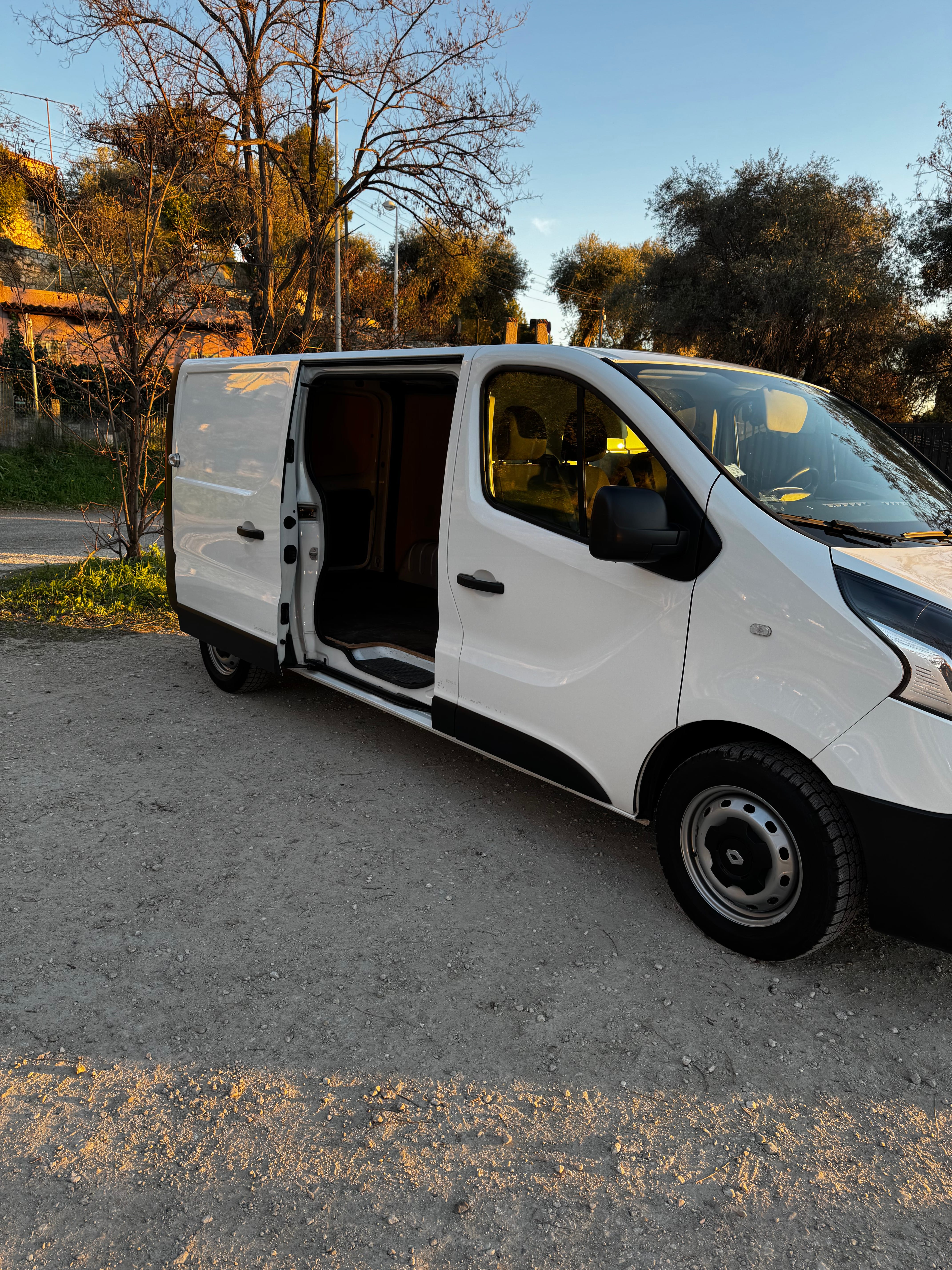 Renault Trafic mit Klimaanlage
