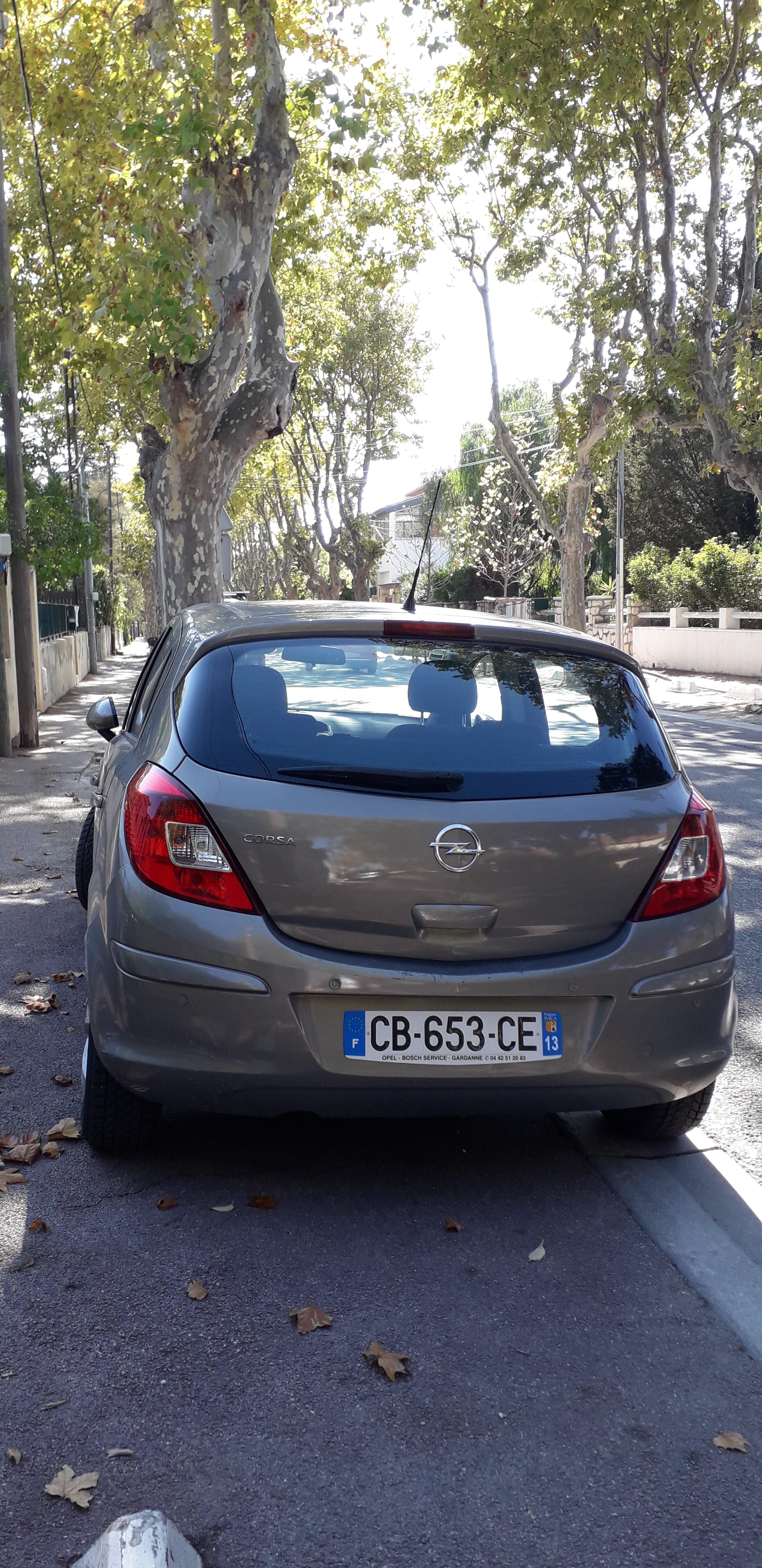 Opel Corsa avec Caméra de recul